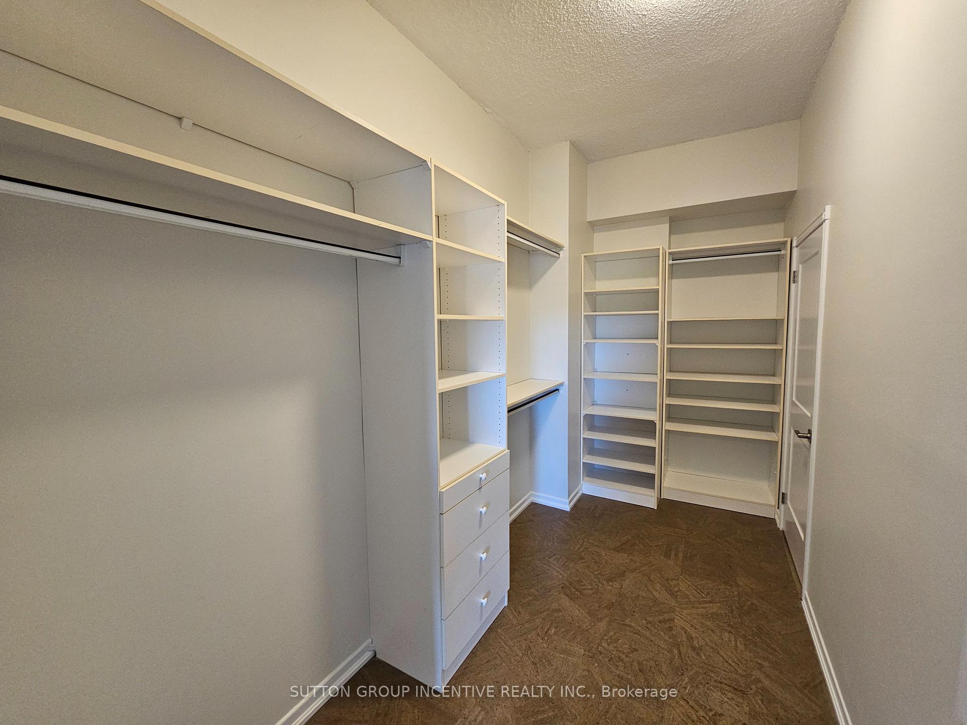 Photo 16 of Unit PH-1503, 181 Collier Street, Barrie, North Shore — HOMEH