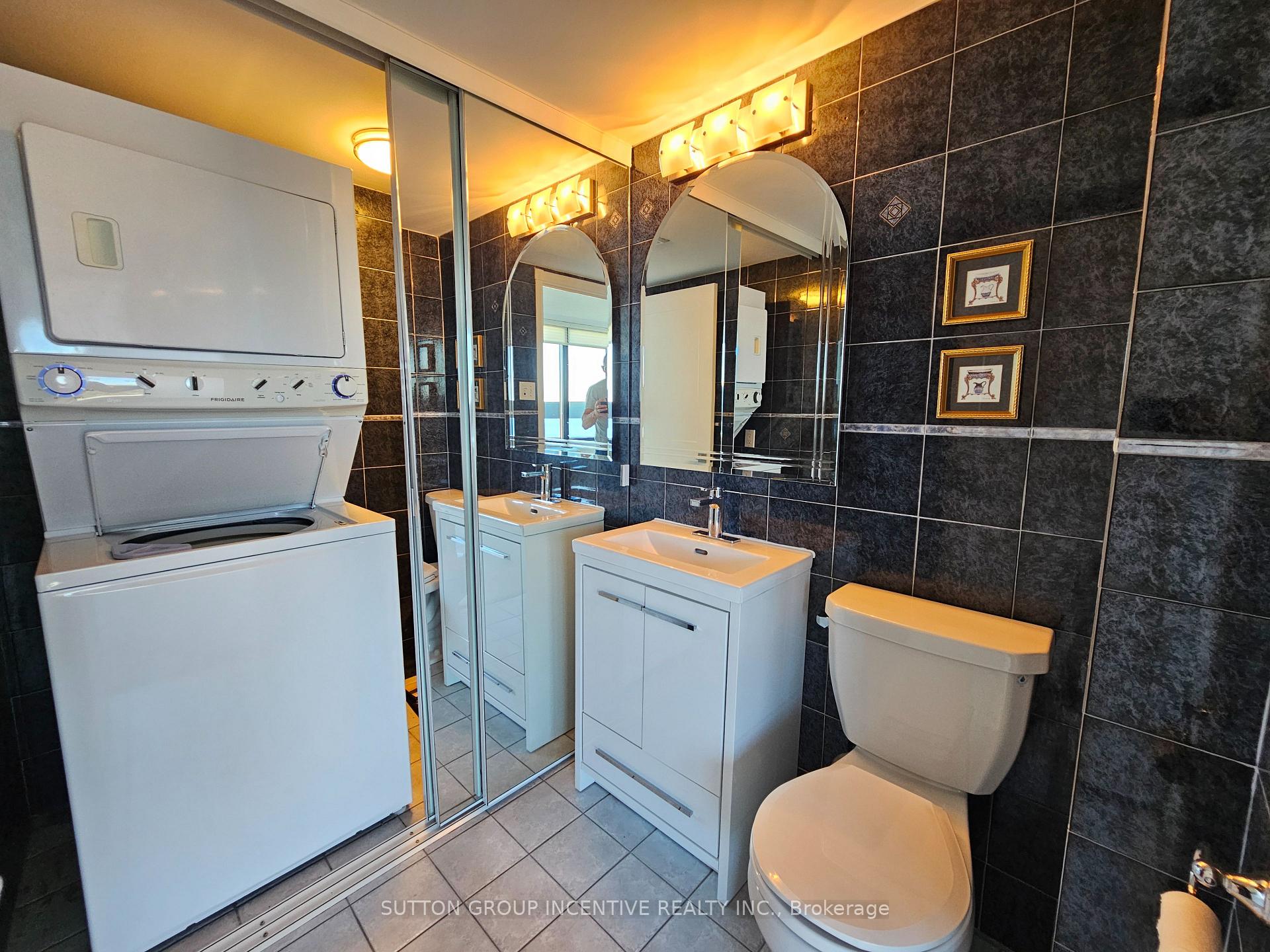 Photo 22 of Unit PH-1503, 181 Collier Street, Barrie, North Shore — HOMEH