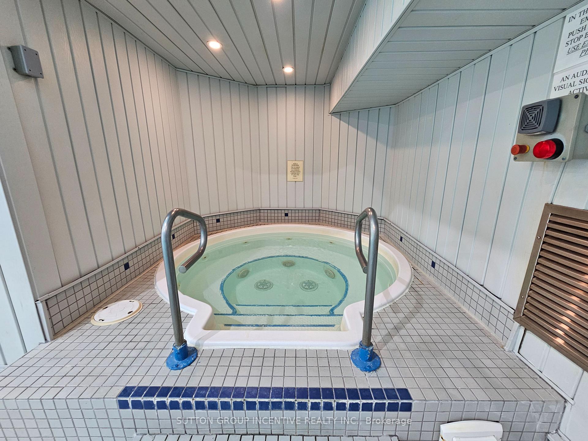 Photo 28 of Unit PH-1503, 181 Collier Street, Barrie, North Shore — HOMEH