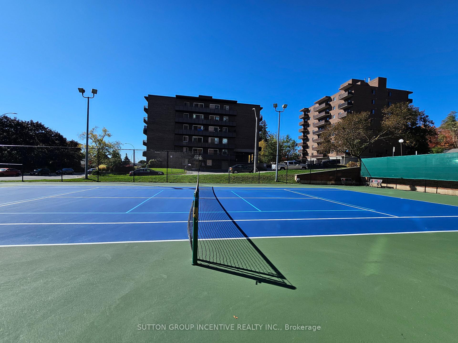Photo 33 of Unit PH-1503, 181 Collier Street, Barrie, North Shore — HOMEH