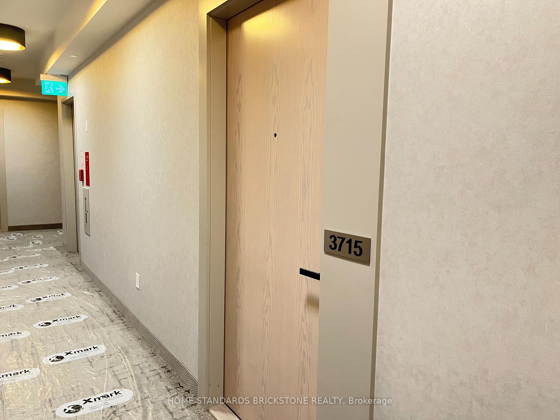 Photo 3 of Unit 3715, 28 Interchange Way, Vaughan, Vaughan Corporate Centre — HOMEH