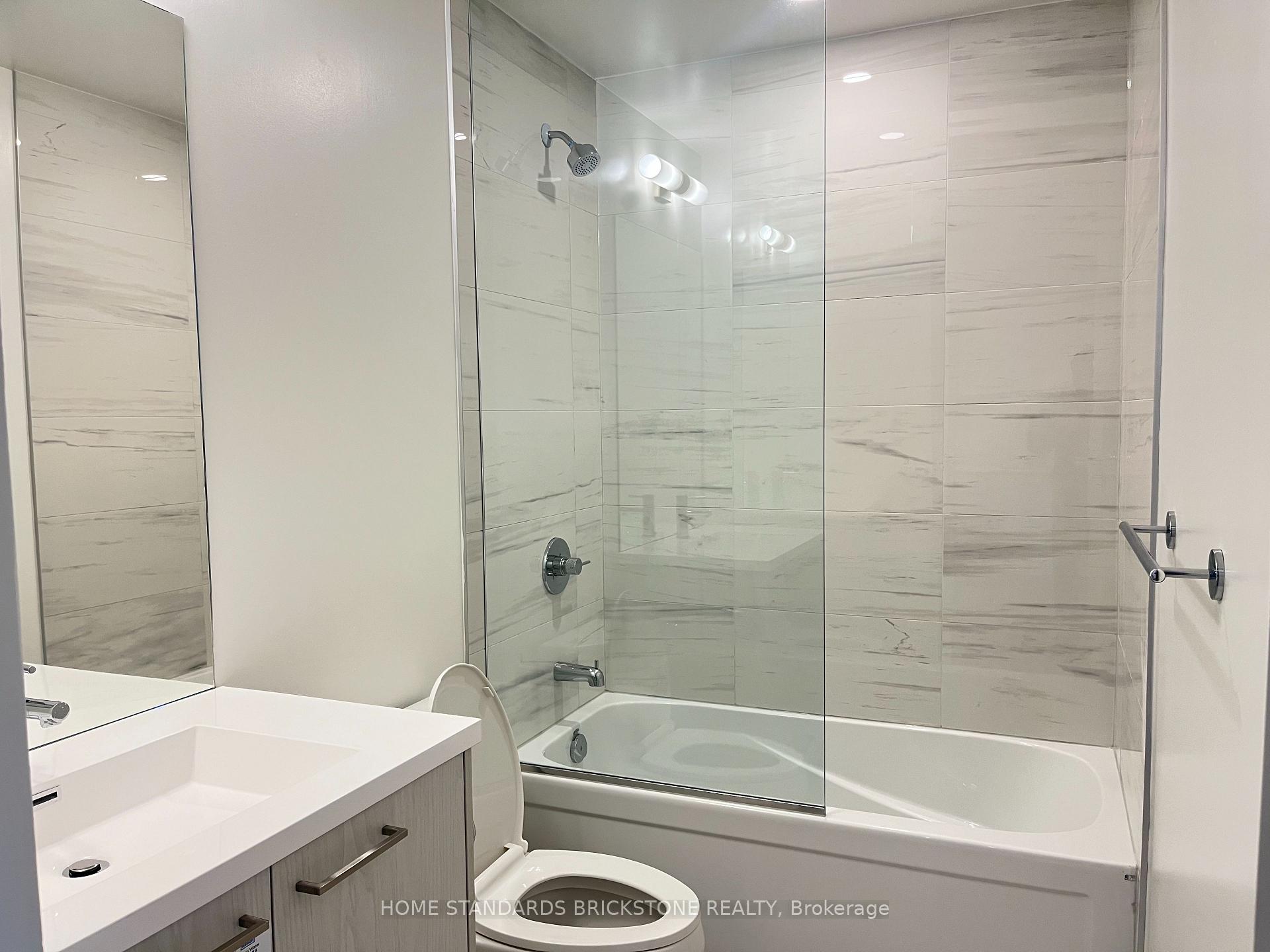 Photo 14 of Unit 3715, 28 Interchange Way, Vaughan, Vaughan Corporate Centre — HOMEH