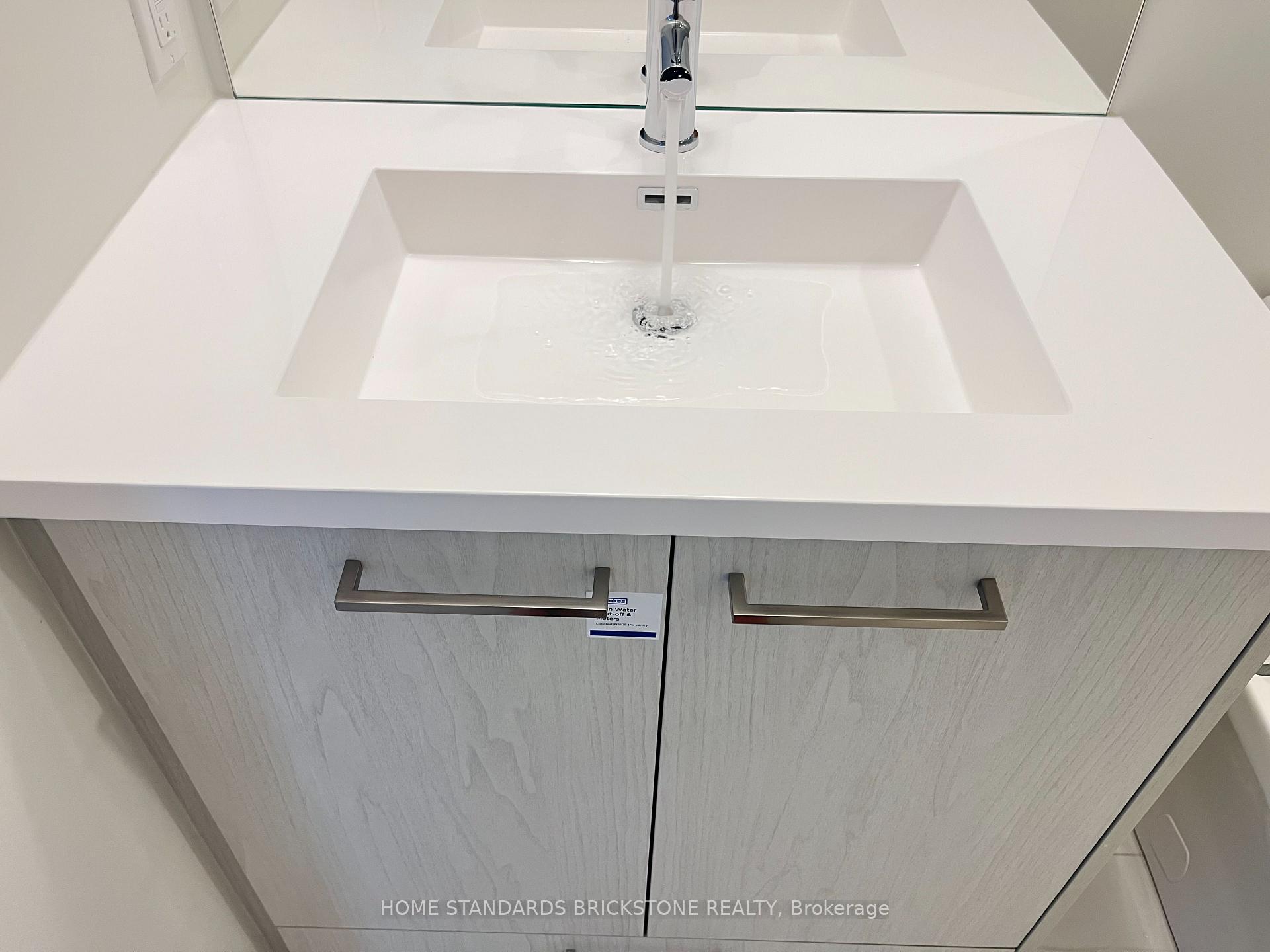 Photo 16 of Unit 3715, 28 Interchange Way, Vaughan, Vaughan Corporate Centre — HOMEH