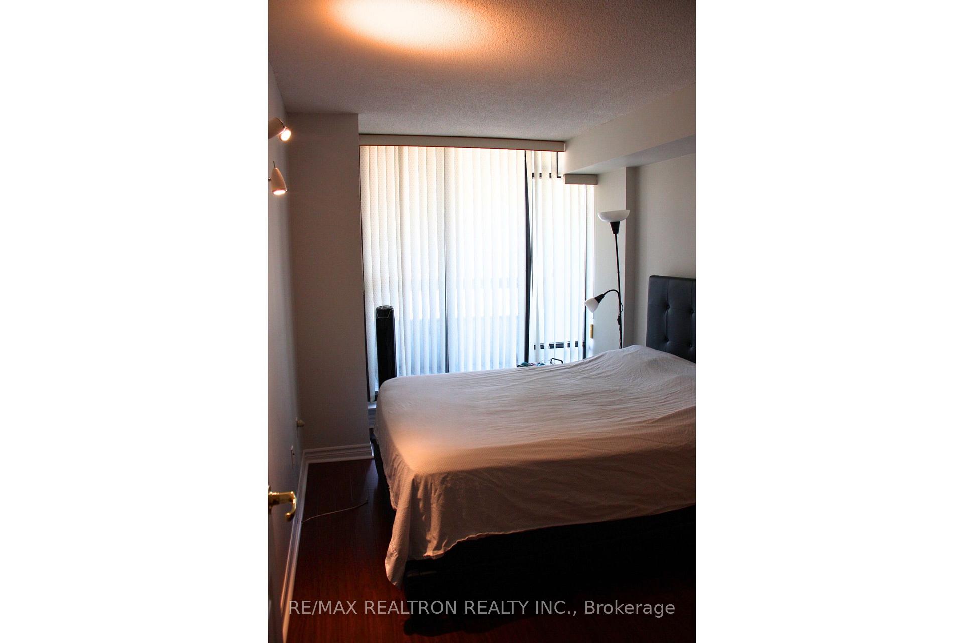 Photo 11 of Unit 1603, 7460 Bathurst Street, Vaughan, Brownridge — HOMEH