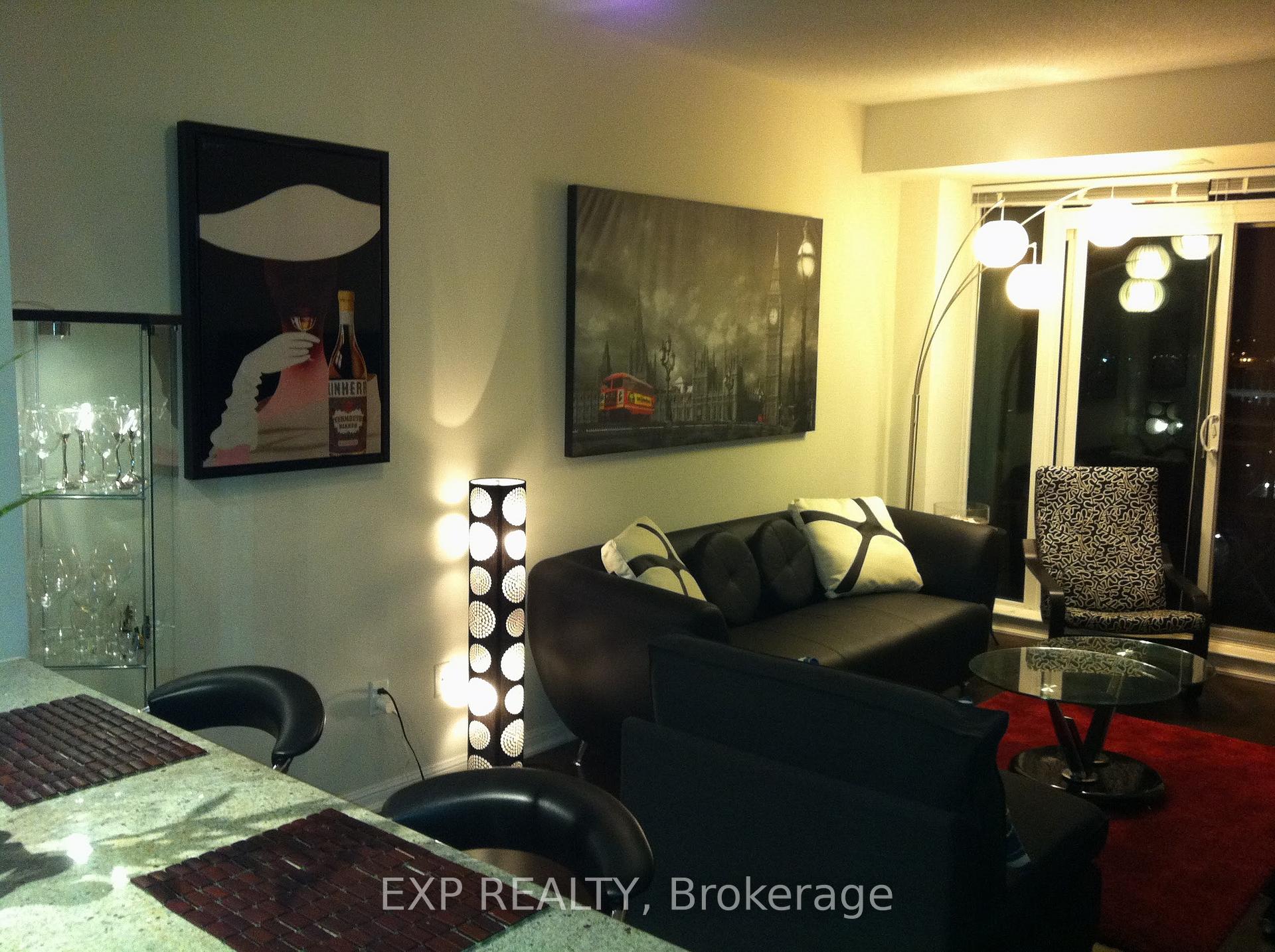 Photo 6 of Unit 1201, 628 Fleet Street E, Toronto, Niagara — HOMEH