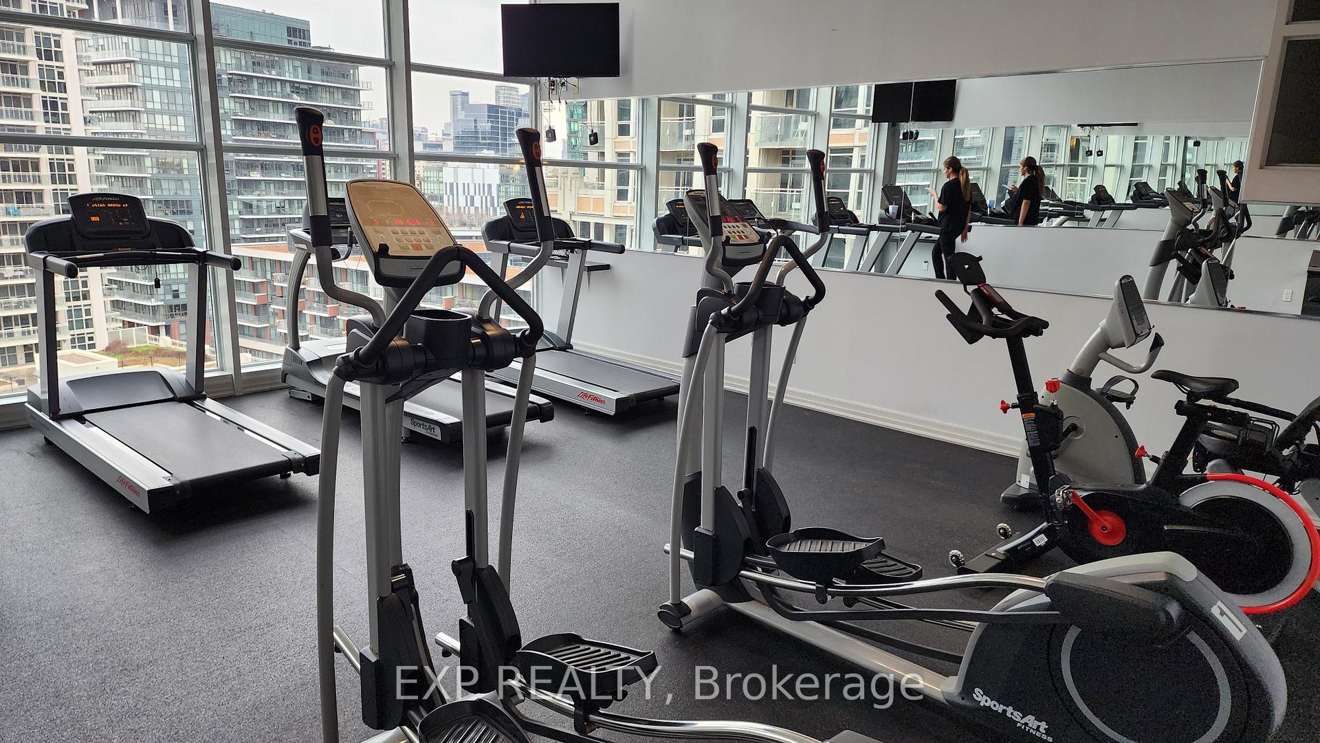 Photo 15 of Unit 1201, 628 Fleet Street E, Toronto, Niagara — HOMEH
