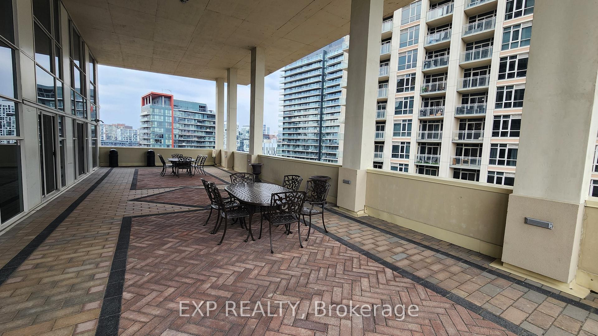 Photo 16 of Unit 1201, 628 Fleet Street E, Toronto, Niagara — HOMEH