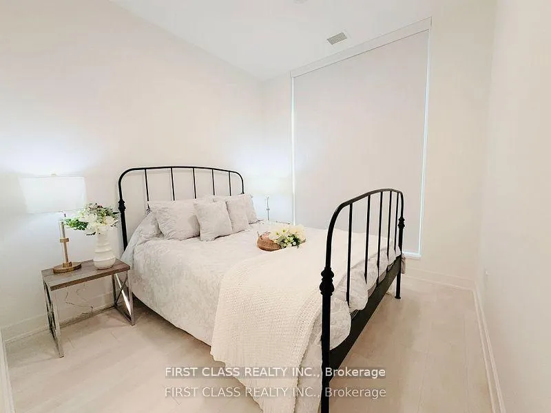 Photo 8 of Unit 806, 15 Mercer Street, Toronto, Waterfront Communities — HOMEH