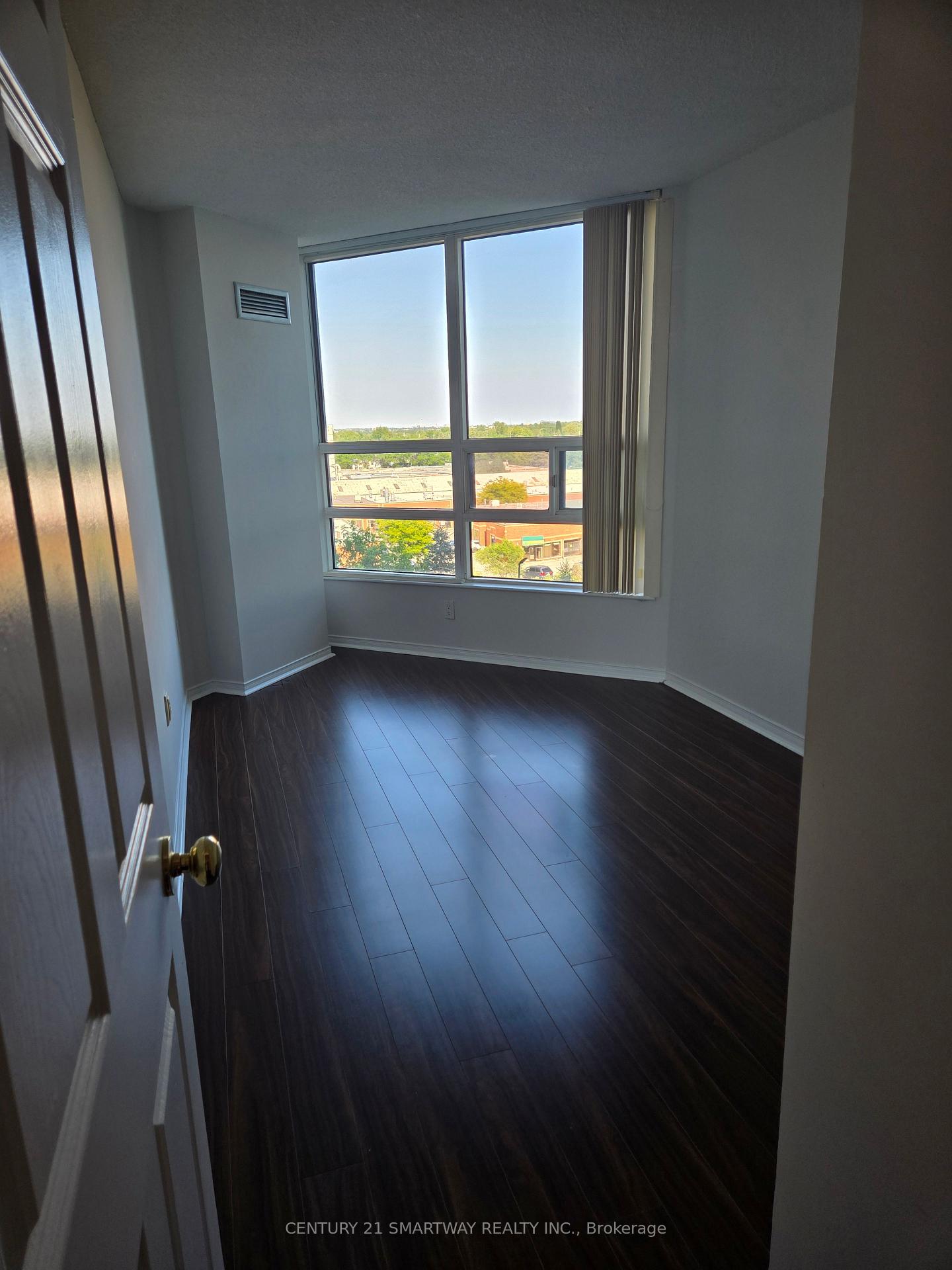Photo 8 of Unit 722, 7825 Bayview Avenue, Markham, Aileen-Willowbrook — HOMEH