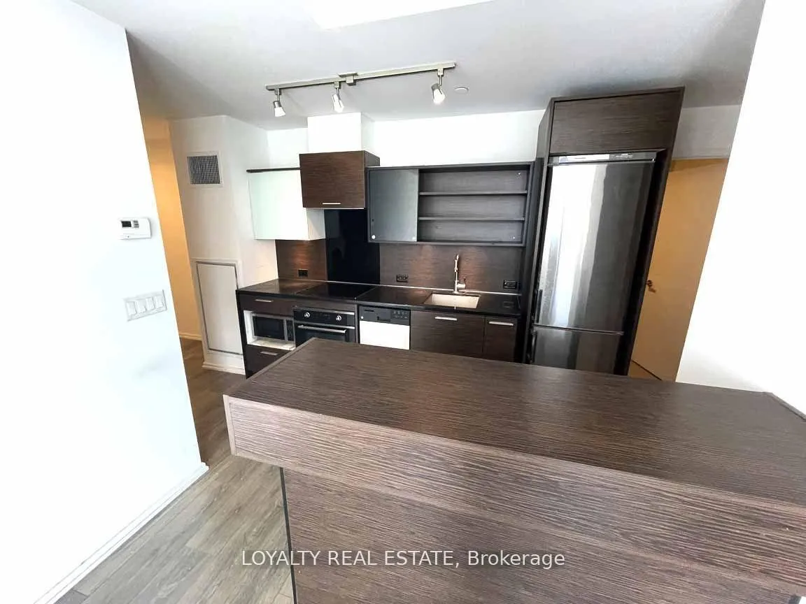 Photo 1 of Unit 1101, 75 St Nicholas Street, Toronto, Bay Street Corridor — HOMEH