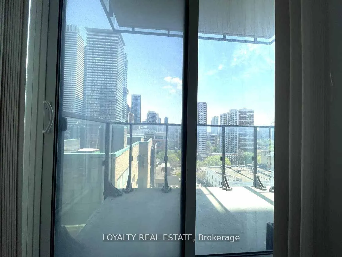 Photo 7 of Unit 1101, 75 St Nicholas Street, Toronto, Bay Street Corridor — HOMEH