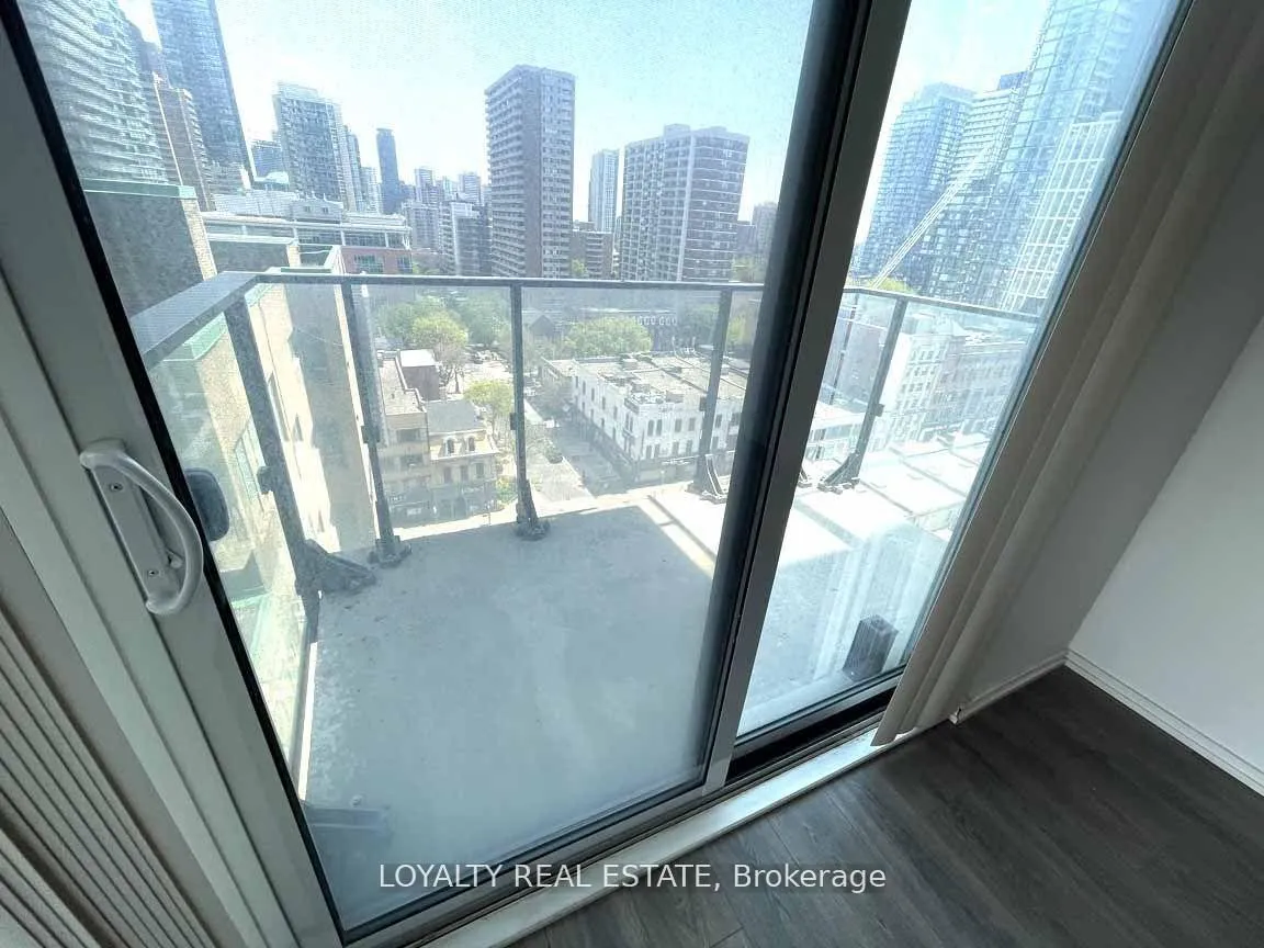 Photo 8 of Unit 1101, 75 St Nicholas Street, Toronto, Bay Street Corridor — HOMEH