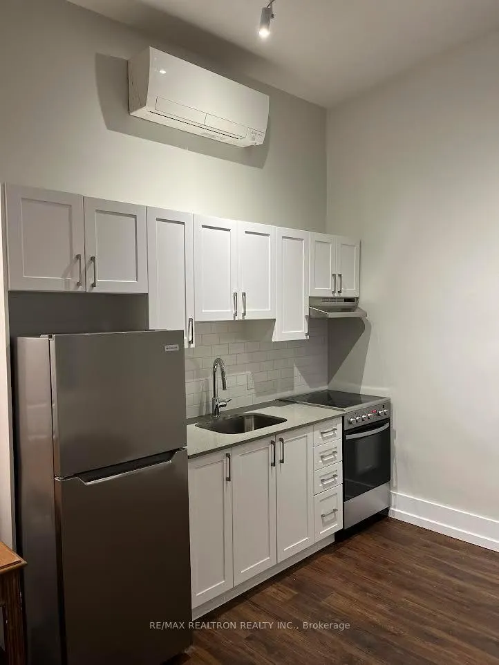 Photo 4 of Unit 8, 154 James Street, Hamilton, Beasley — HOMEH