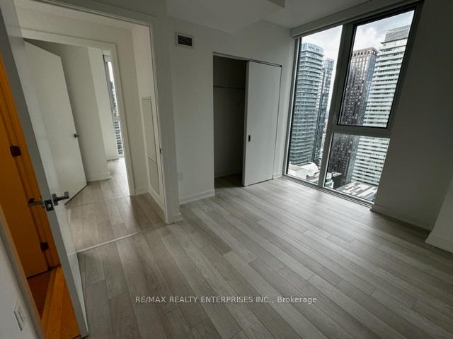 Photo 5 of Unit 3003, 357 King Street W, Toronto, Waterfront Communities — HOMEH
