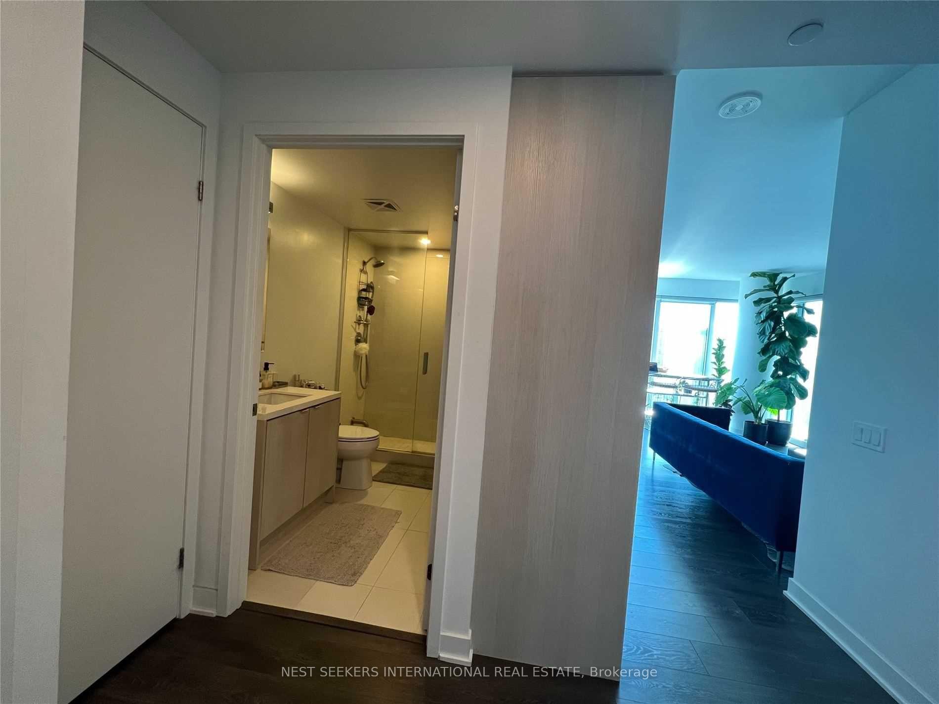 Photo 3 of Unit 3903S, 115 Blue Jays Way, Toronto, Waterfront Communities — HOMEH