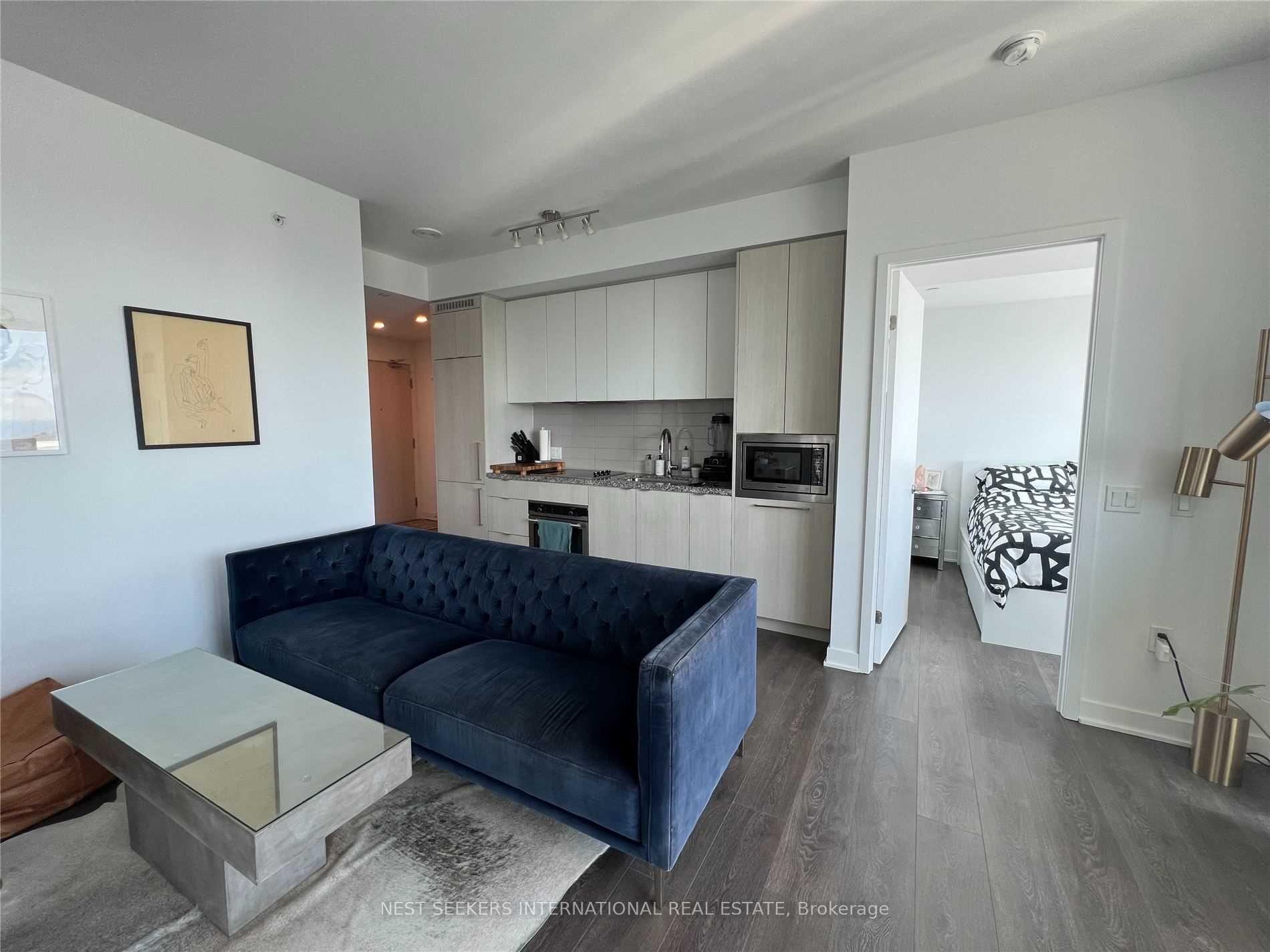 Photo 7 of Unit 3903S, 115 Blue Jays Way, Toronto, Waterfront Communities — HOMEH