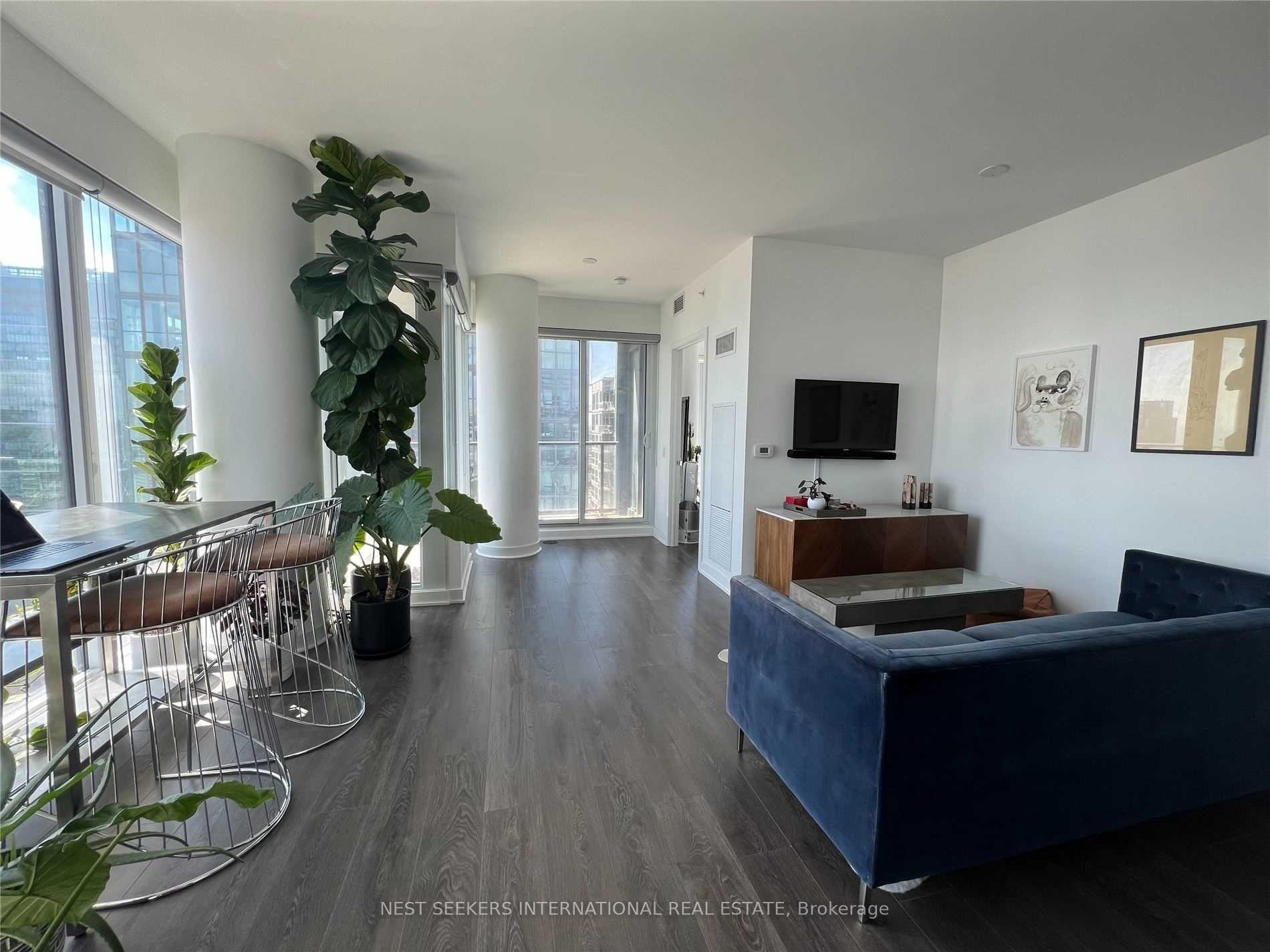 Photo 8 of Unit 3903S, 115 Blue Jays Way, Toronto, Waterfront Communities — HOMEH