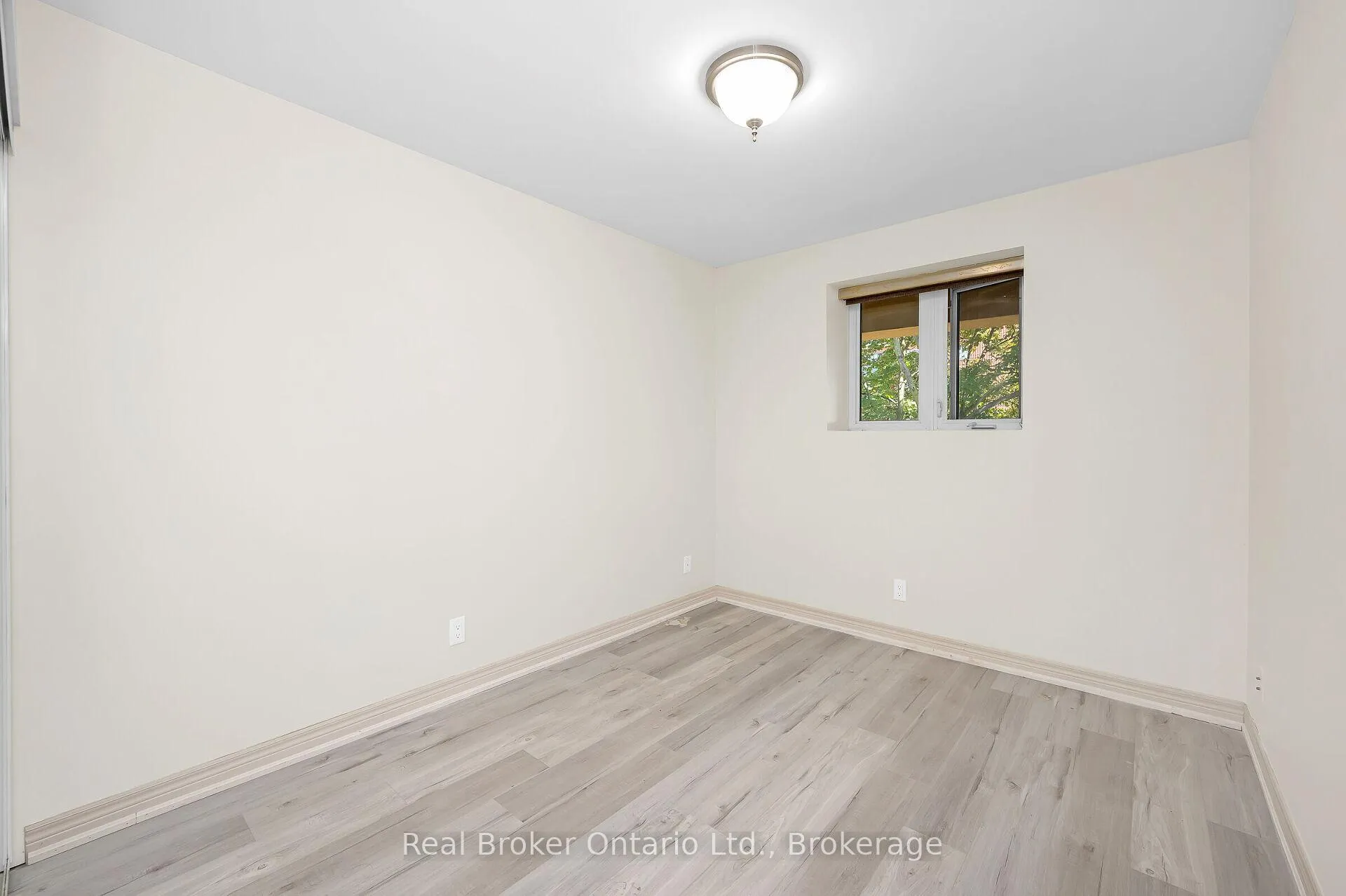Photo 20 of Unit 303, 1212 Fennell Avenue E, Hamilton, Huntington — HOMEH