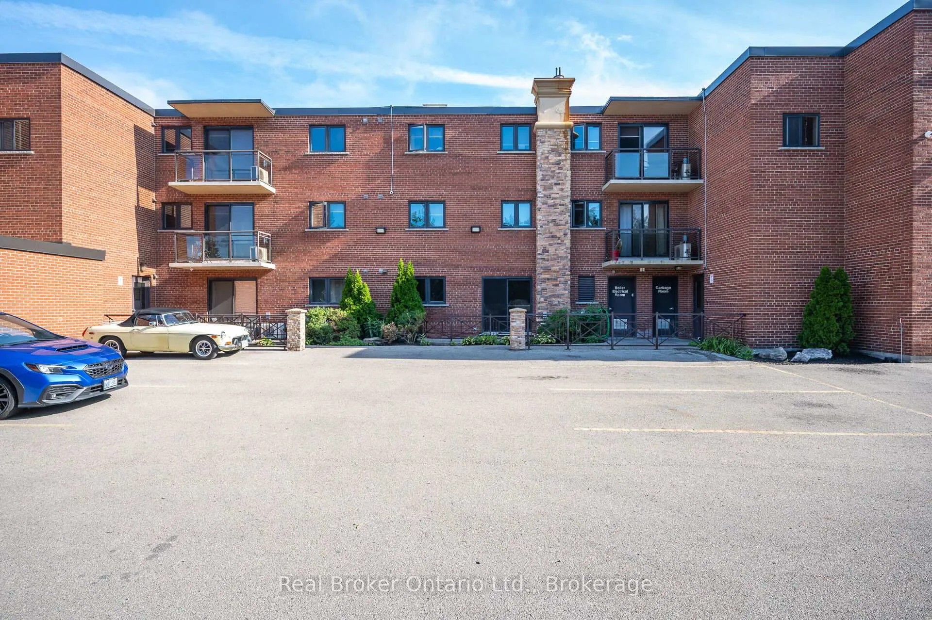 Photo 26 of Unit 303, 1212 Fennell Avenue E, Hamilton, Huntington — HOMEH
