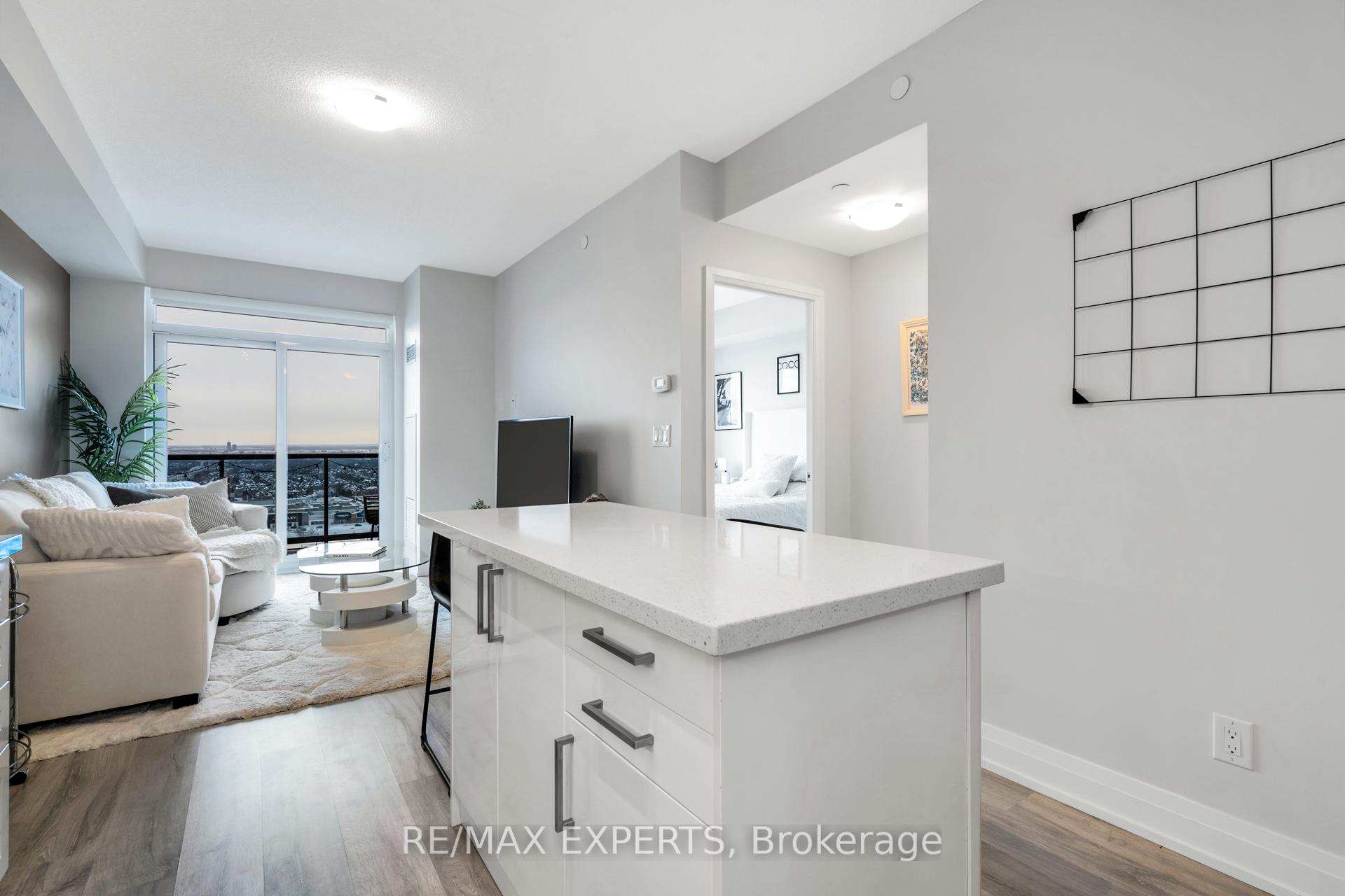 Photo 11 of Unit 1907, 3700 Highway 7, Vaughan, Vaughan Corporate Centre — HOMEH