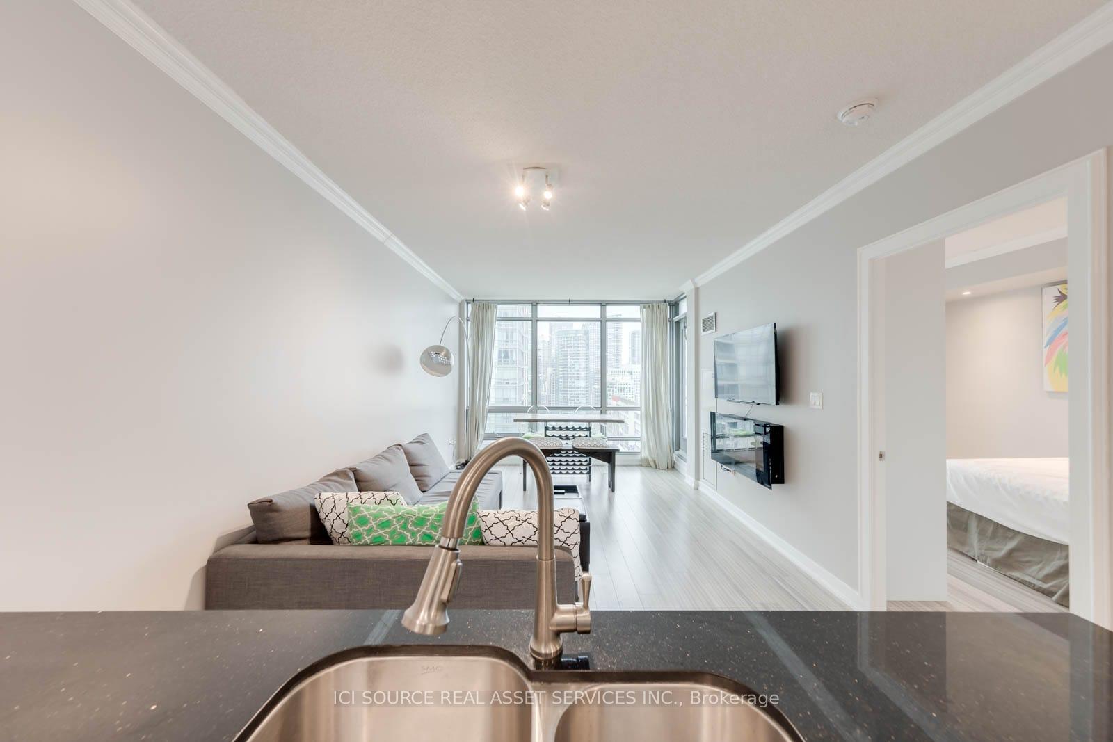 Photo 1 of Unit 2209, 5 Mariner Terrace, Toronto, Waterfront Communities — HOMEH
