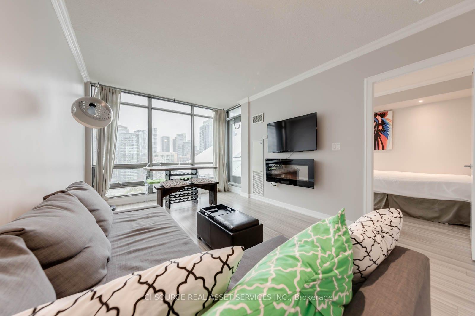 Photo 5 of Unit 2209, 5 Mariner Terrace, Toronto, Waterfront Communities — HOMEH