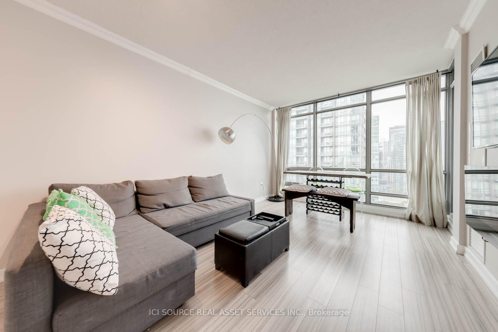 Photo 6 of Unit 2209, 5 Mariner Terrace, Toronto, Waterfront Communities — HOMEH