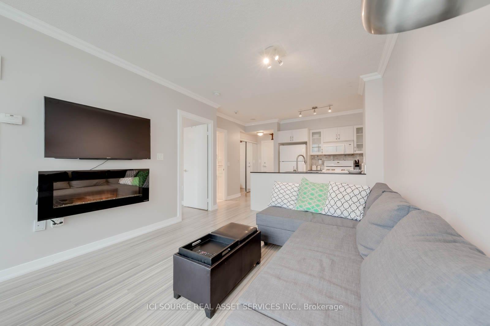Photo 7 of Unit 2209, 5 Mariner Terrace, Toronto, Waterfront Communities — HOMEH