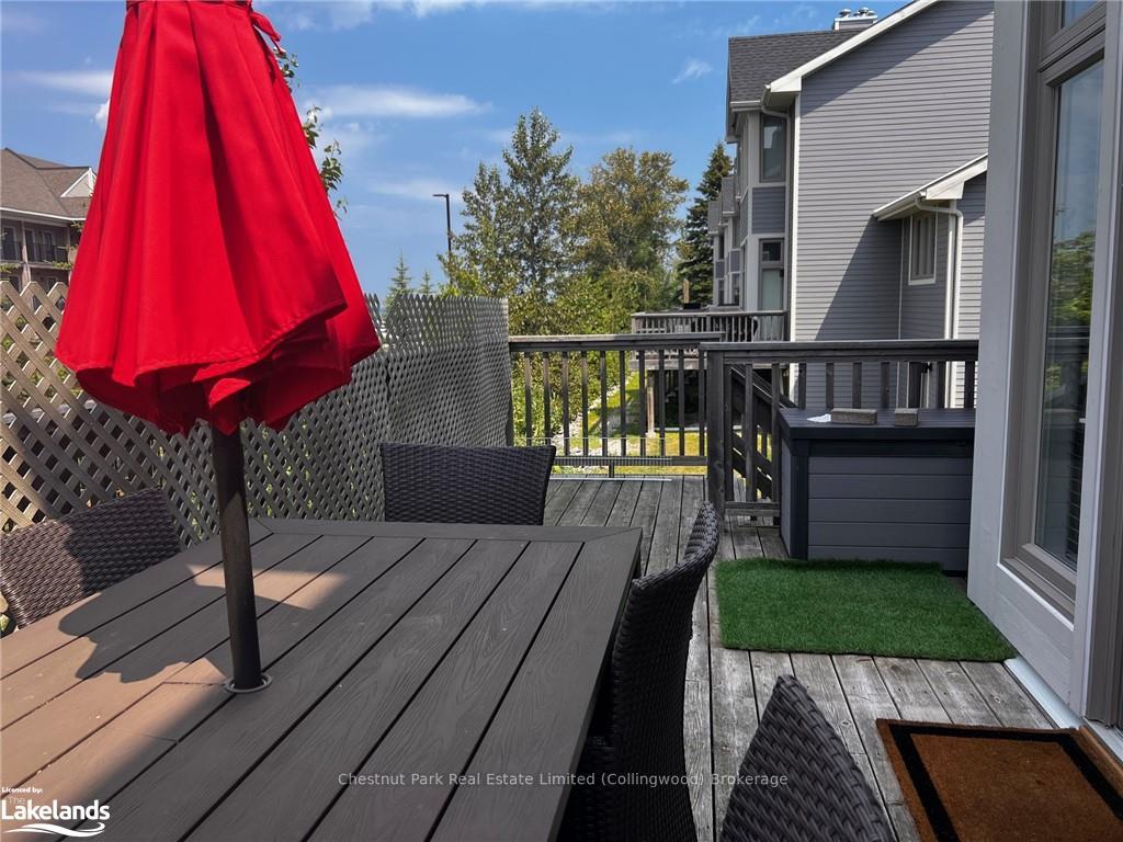 Photo 20 of 56 Lighthouse Lane W, Collingwood — HOMEH