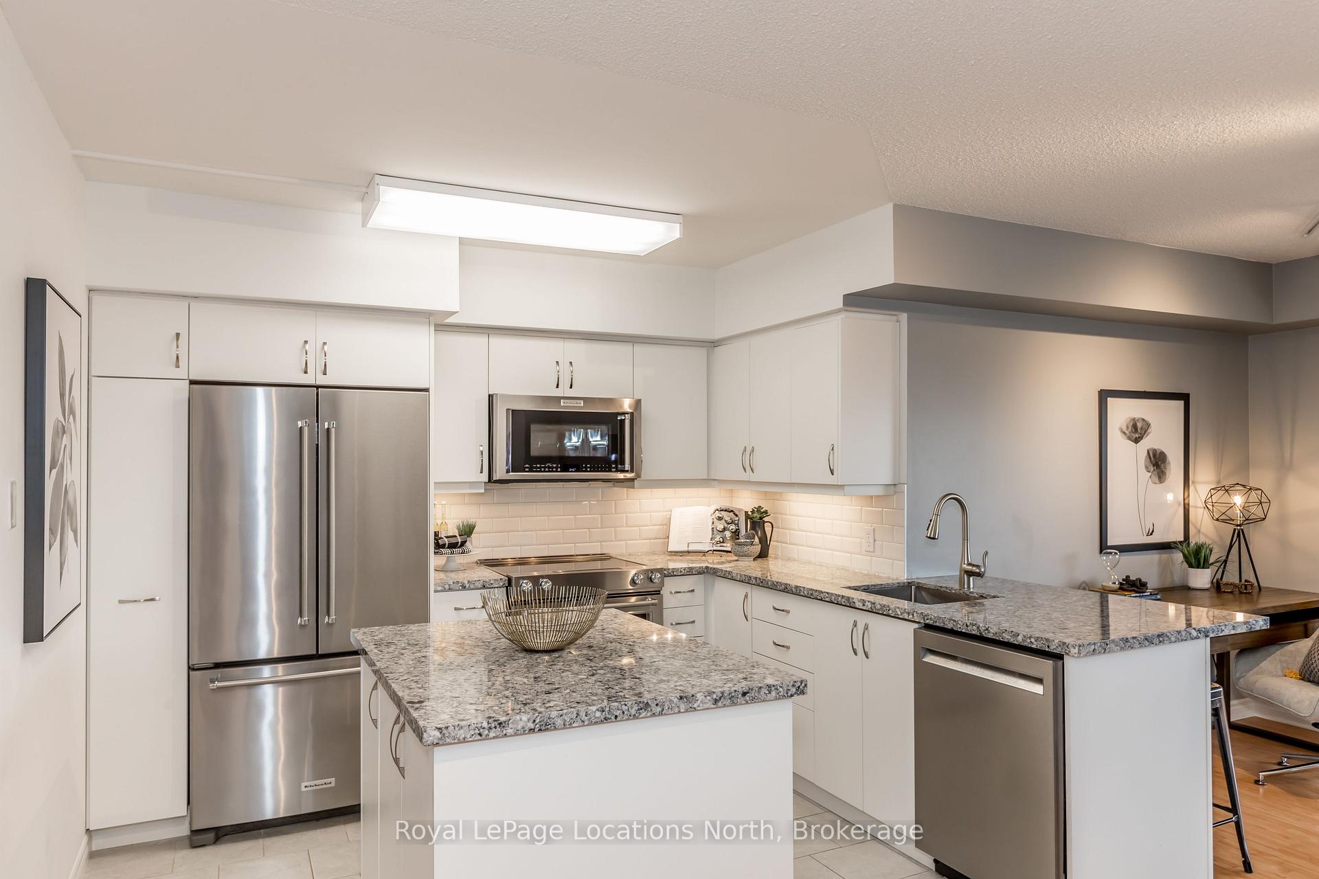Photo 11 of Unit 302, 16 Raglan Street N, Collingwood — HOMEH