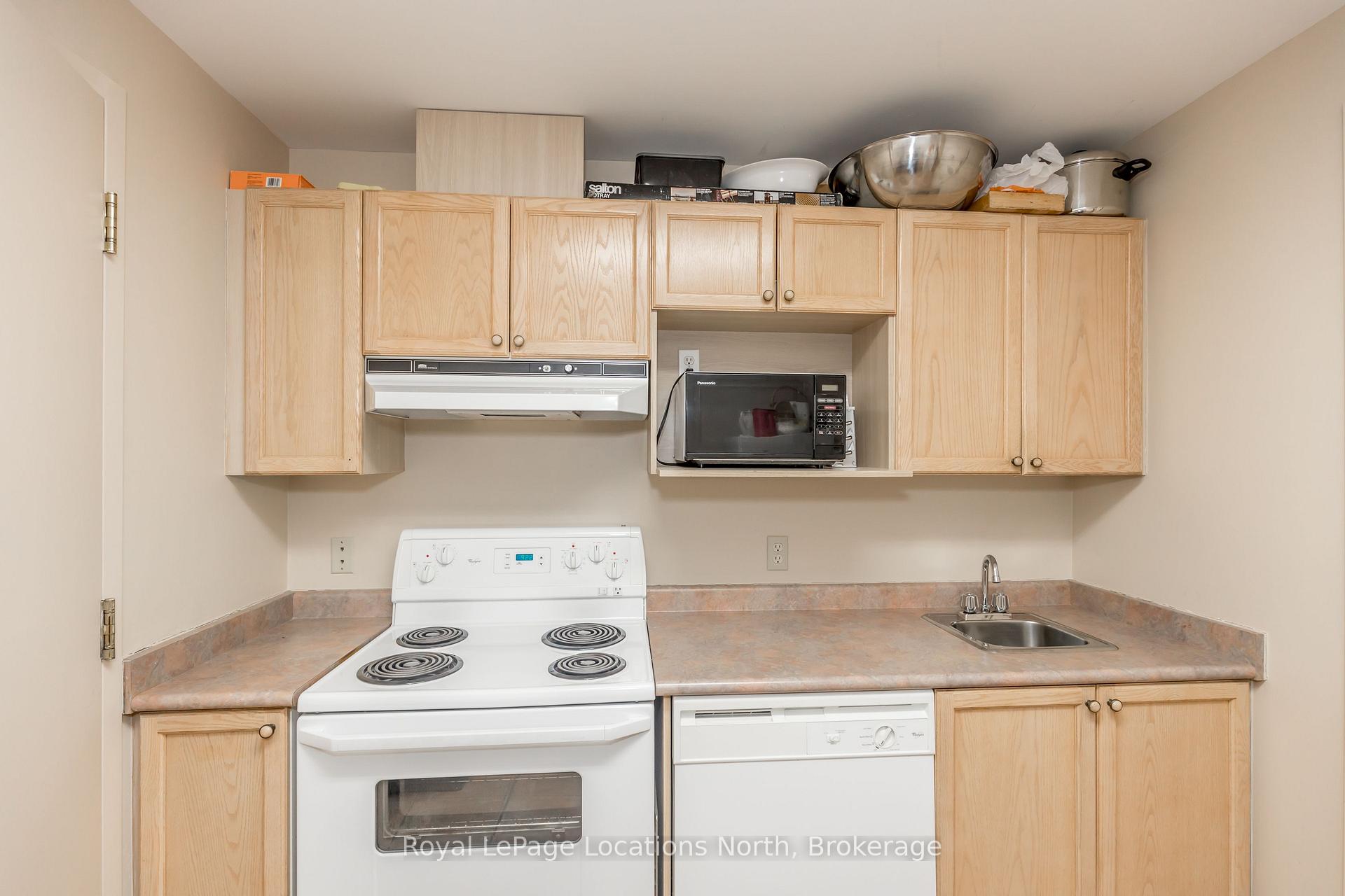 Photo 47 of Unit 302, 16 Raglan Street N, Collingwood — HOMEH