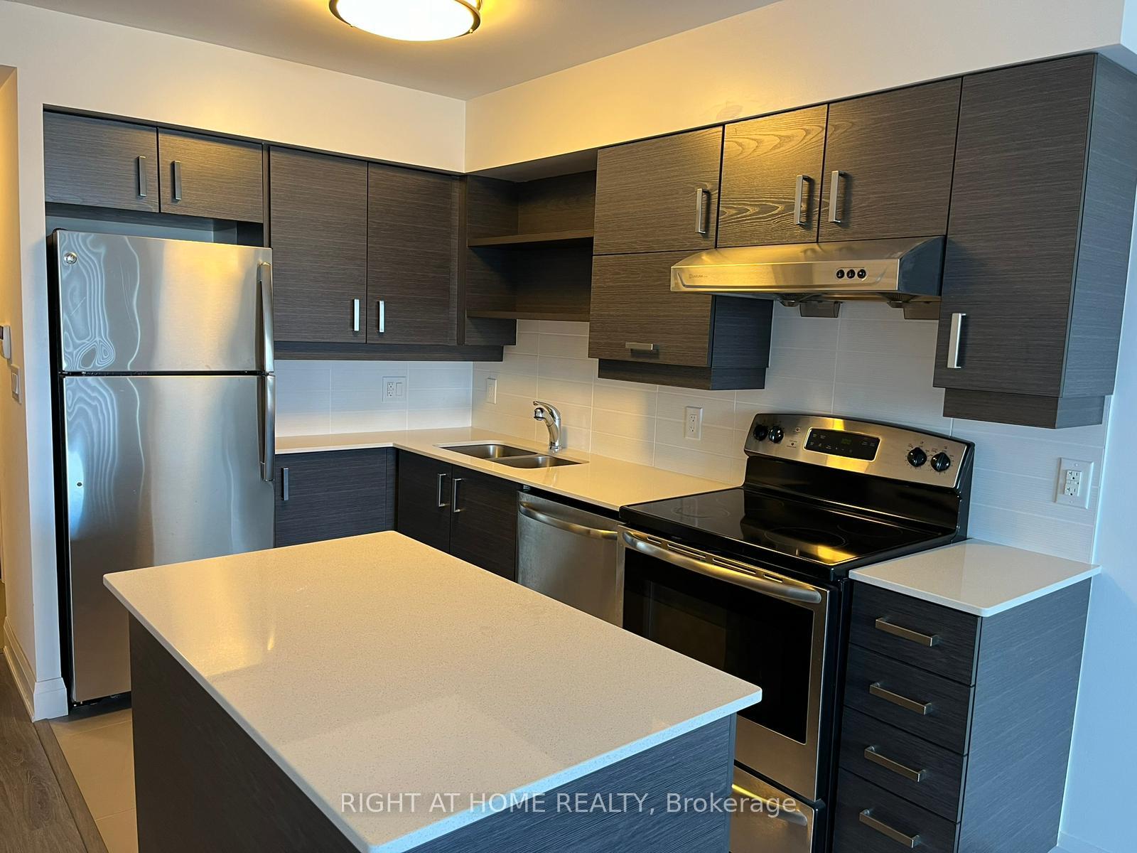 Photo 3 of Unit 1903, 8200 Birchmount Road, Markham, Unionville — HOMEH