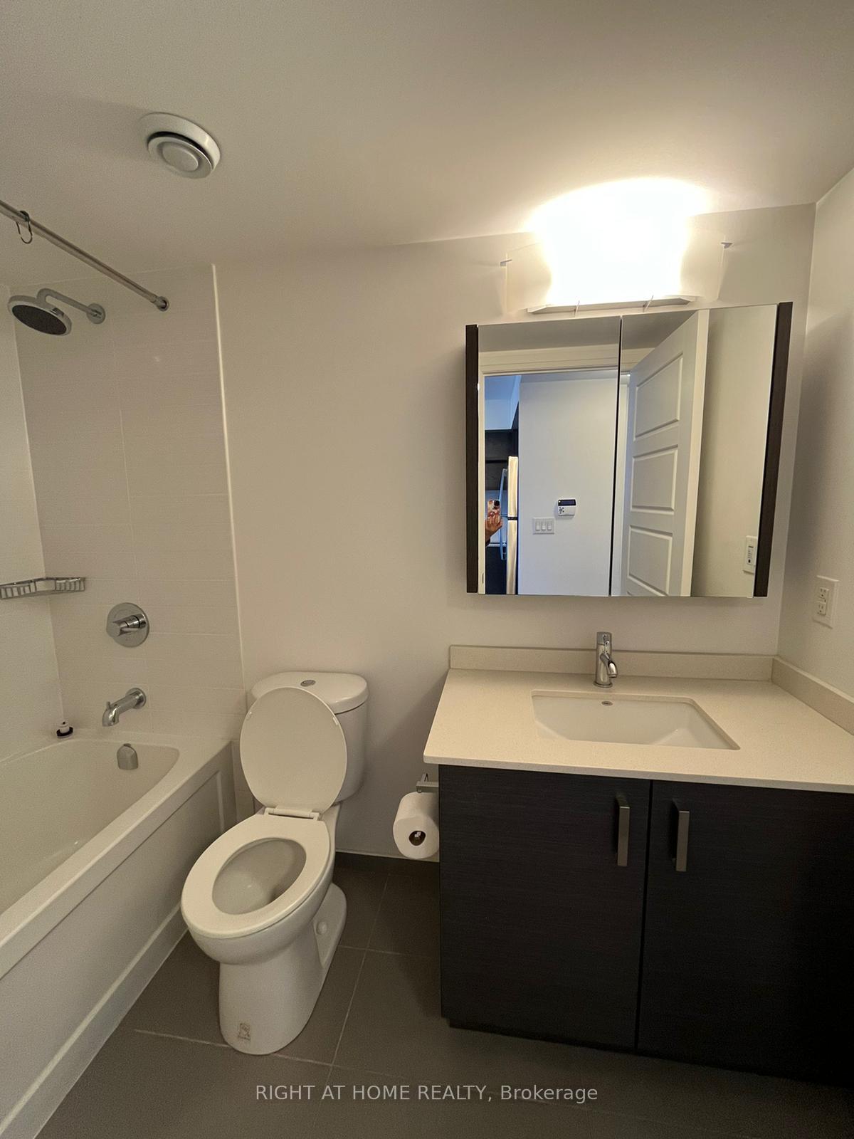 Photo 8 of Unit 1903, 8200 Birchmount Road, Markham, Unionville — HOMEH
