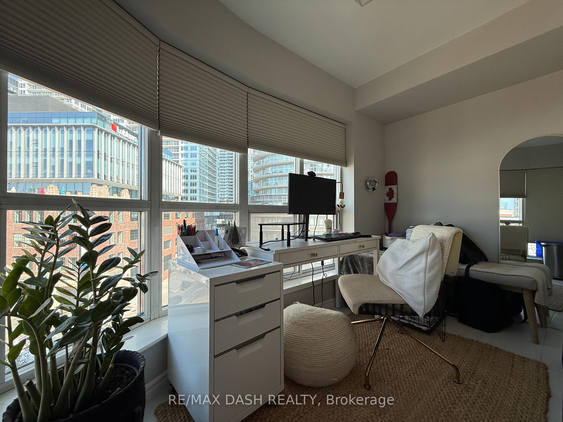 Photo 16 of Unit 718, 600 Queens Quay W, Toronto, Waterfront Communities — HOMEH