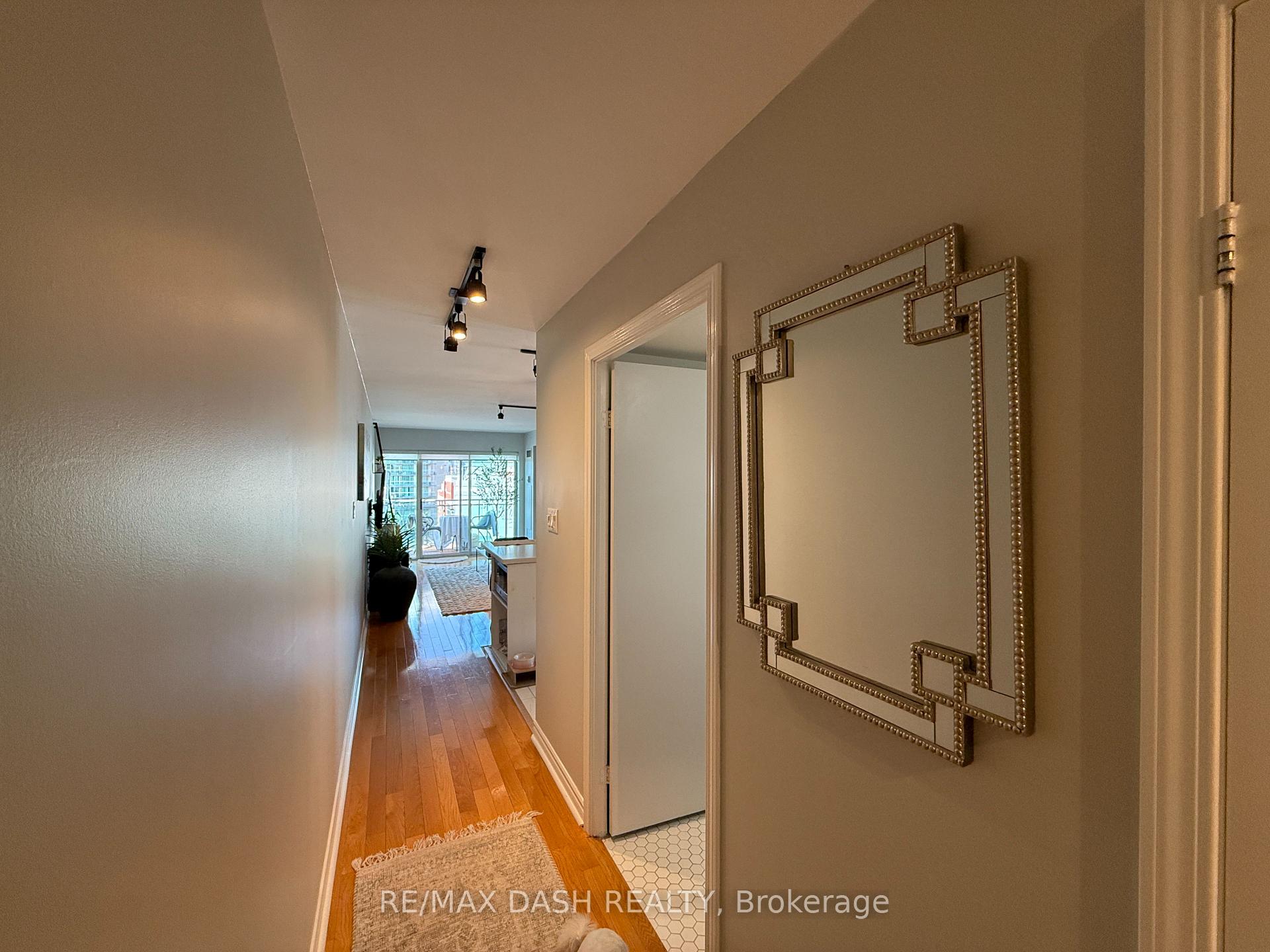 Photo 17 of Unit 718, 600 Queens Quay W, Toronto, Waterfront Communities — HOMEH