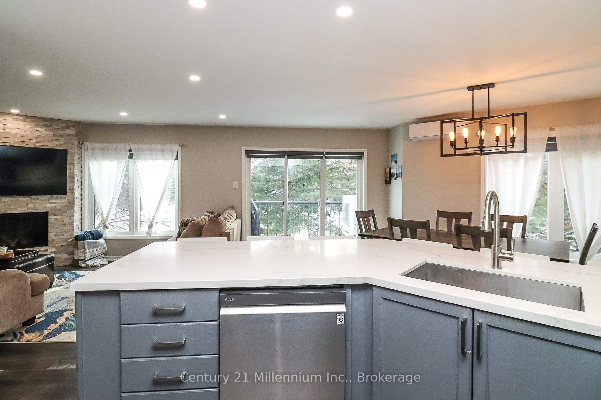 Photo 8 of Unit 12, 360 Mariners Way, Collingwood — HOMEH