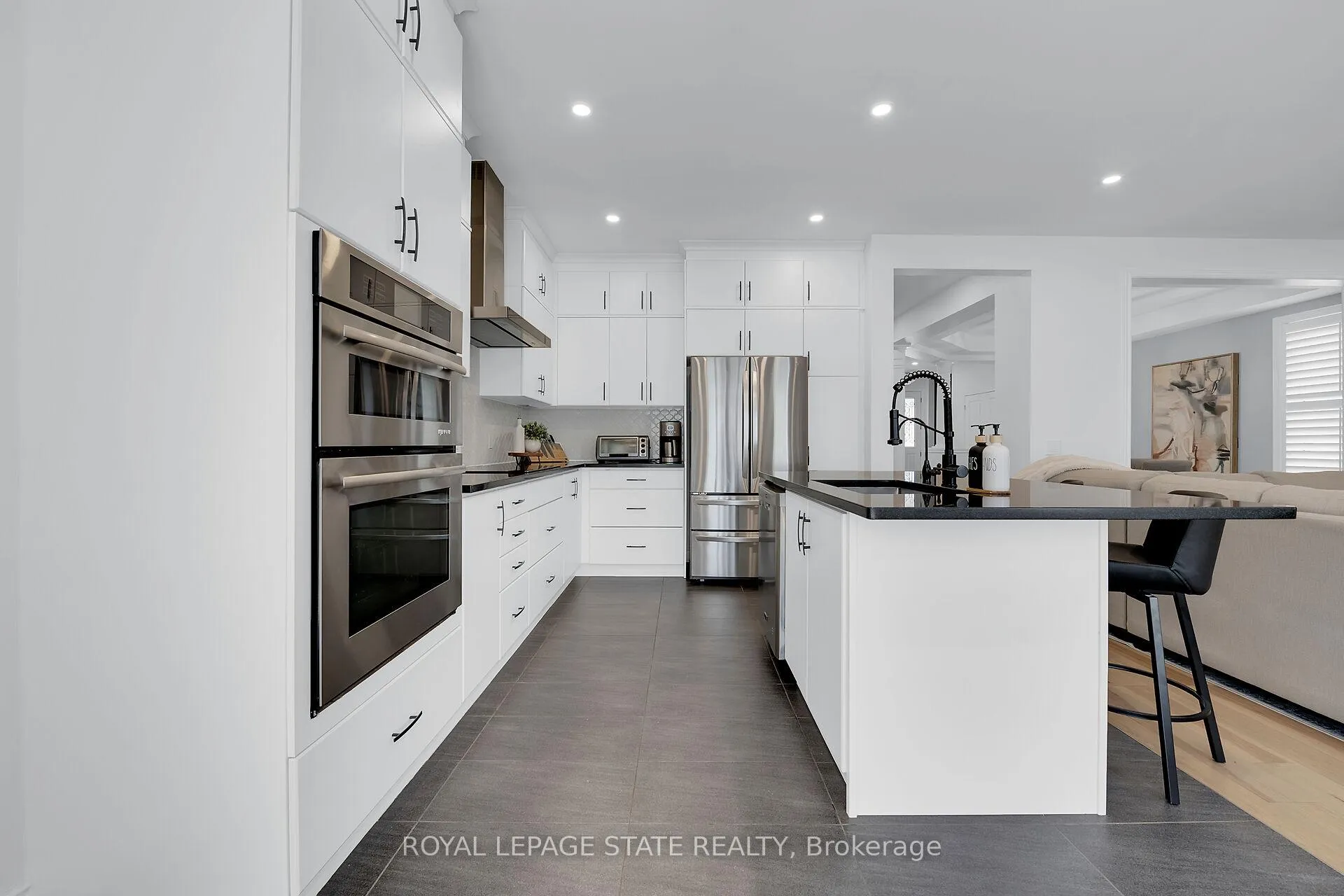 Photo 6 of 78 Chaumont Drive, Hamilton, Stoney Creek Mountain — HOMEH