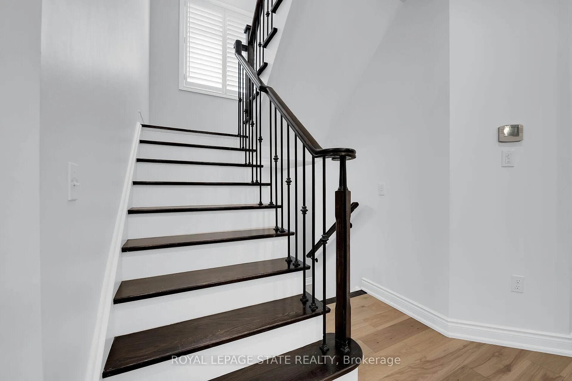 Photo 19 of 78 Chaumont Drive, Hamilton, Stoney Creek Mountain — HOMEH