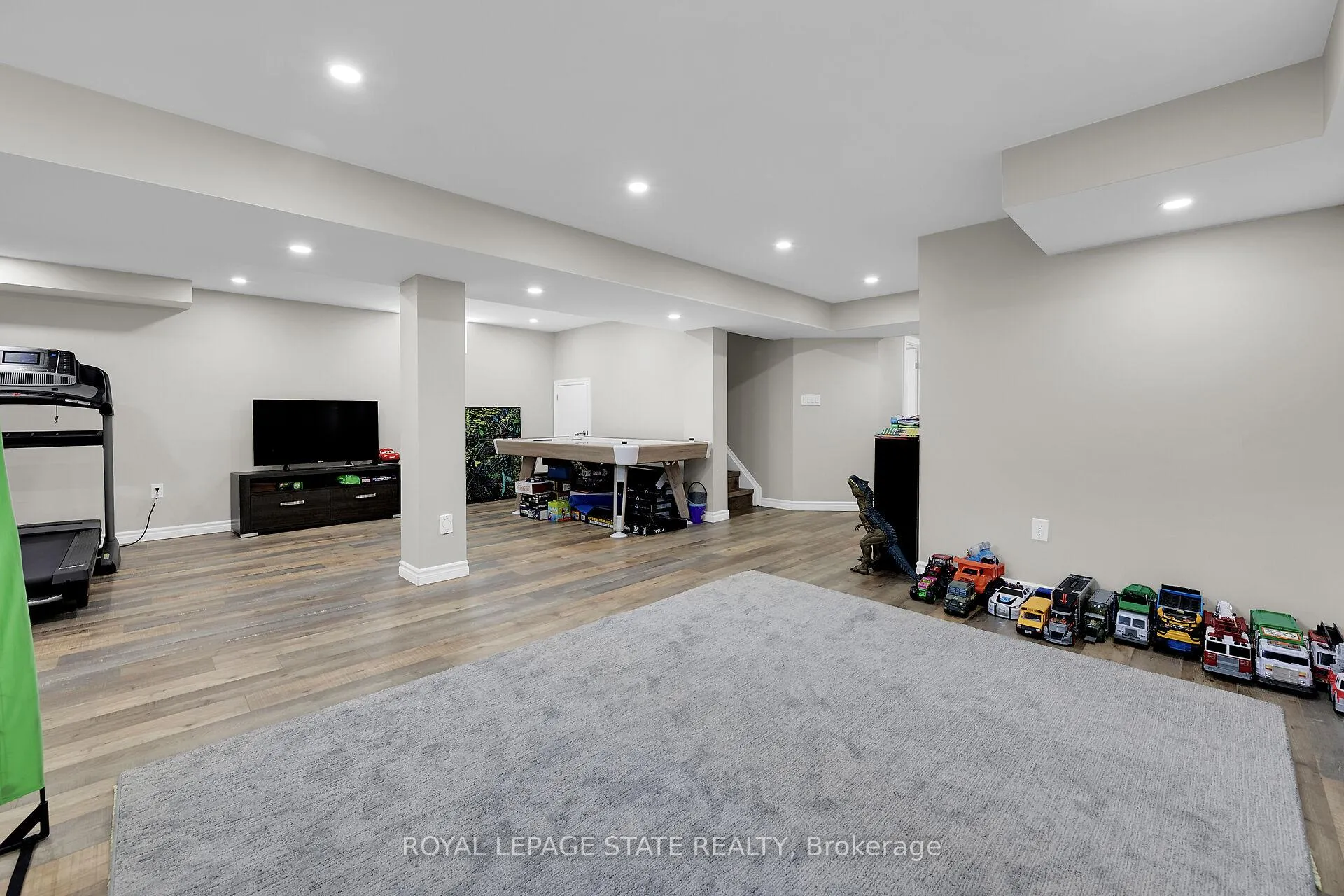Photo 40 of 78 Chaumont Drive, Hamilton, Stoney Creek Mountain — HOMEH