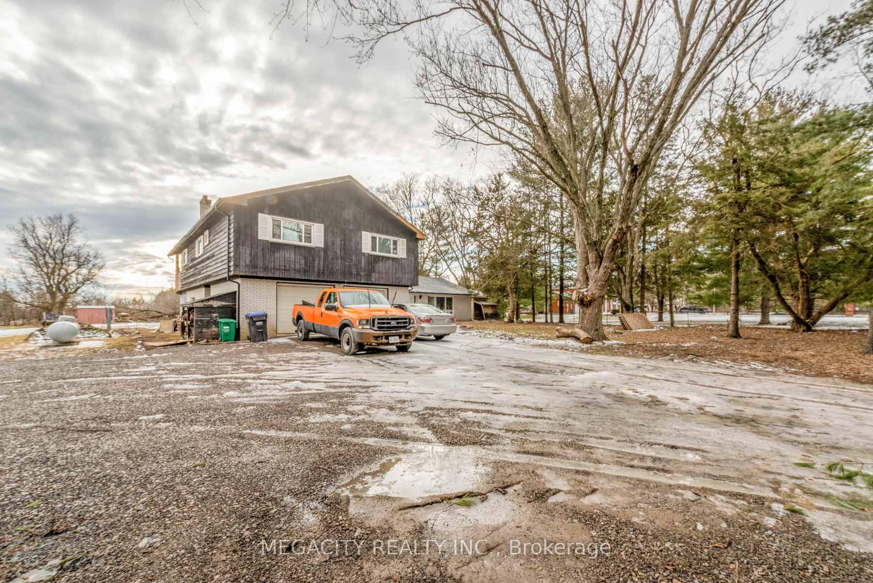 Photo 6 of 14242 Mt.Pleasant Road, Caledon, Bolton North — HOMEH