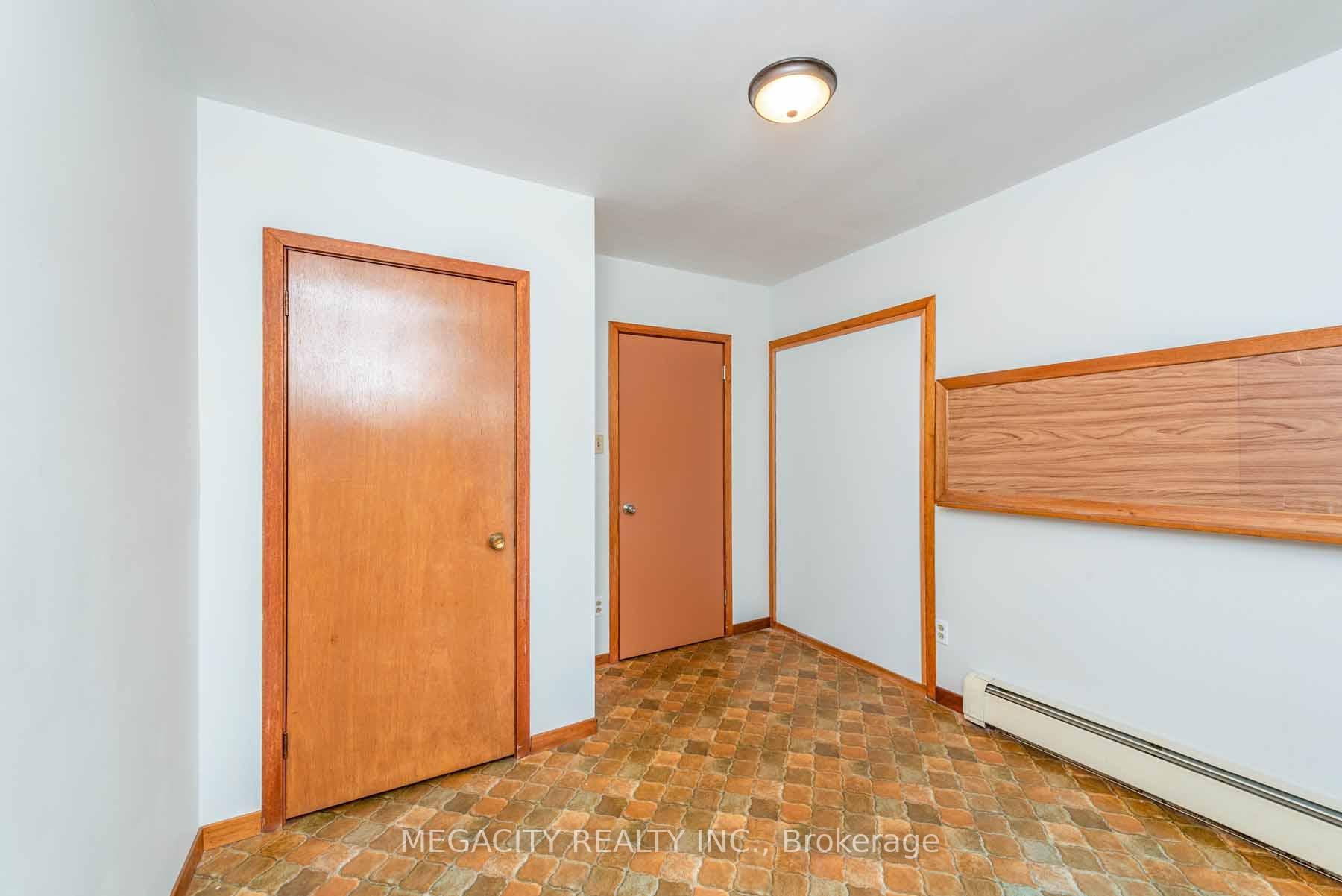 Photo 9 of 14242 Mt.Pleasant Road, Caledon, Bolton North — HOMEH