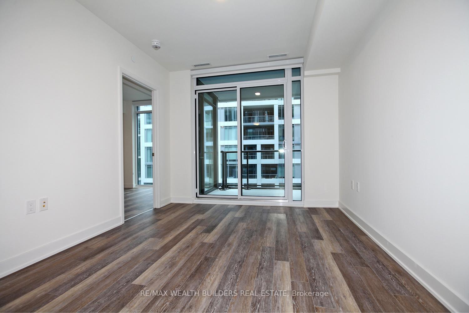Photo 2 of Unit 1013W, 27 Bathurst Street, Toronto, Waterfront Communities — HOMEH