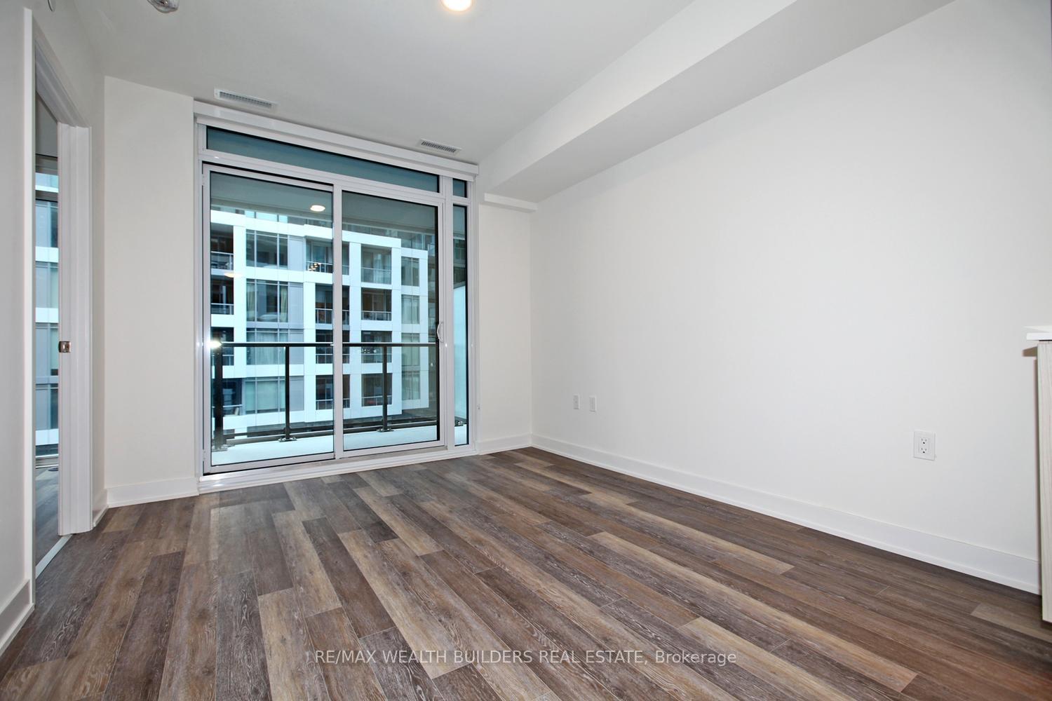Photo 3 of Unit 1013W, 27 Bathurst Street, Toronto, Waterfront Communities — HOMEH
