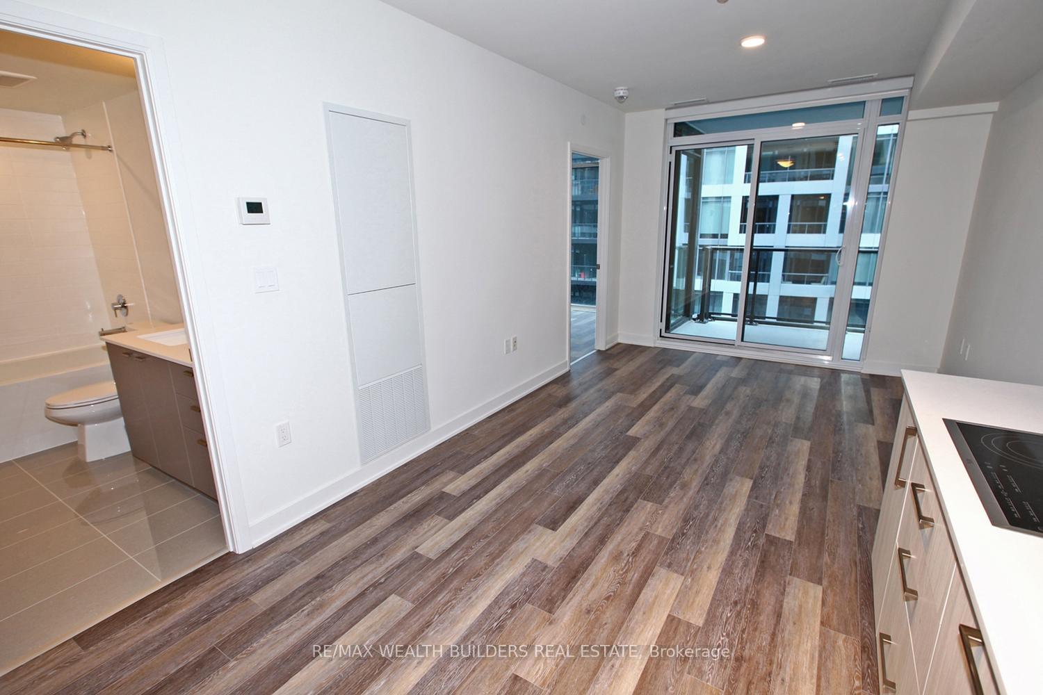 Photo 9 of Unit 1013W, 27 Bathurst Street, Toronto, Waterfront Communities — HOMEH