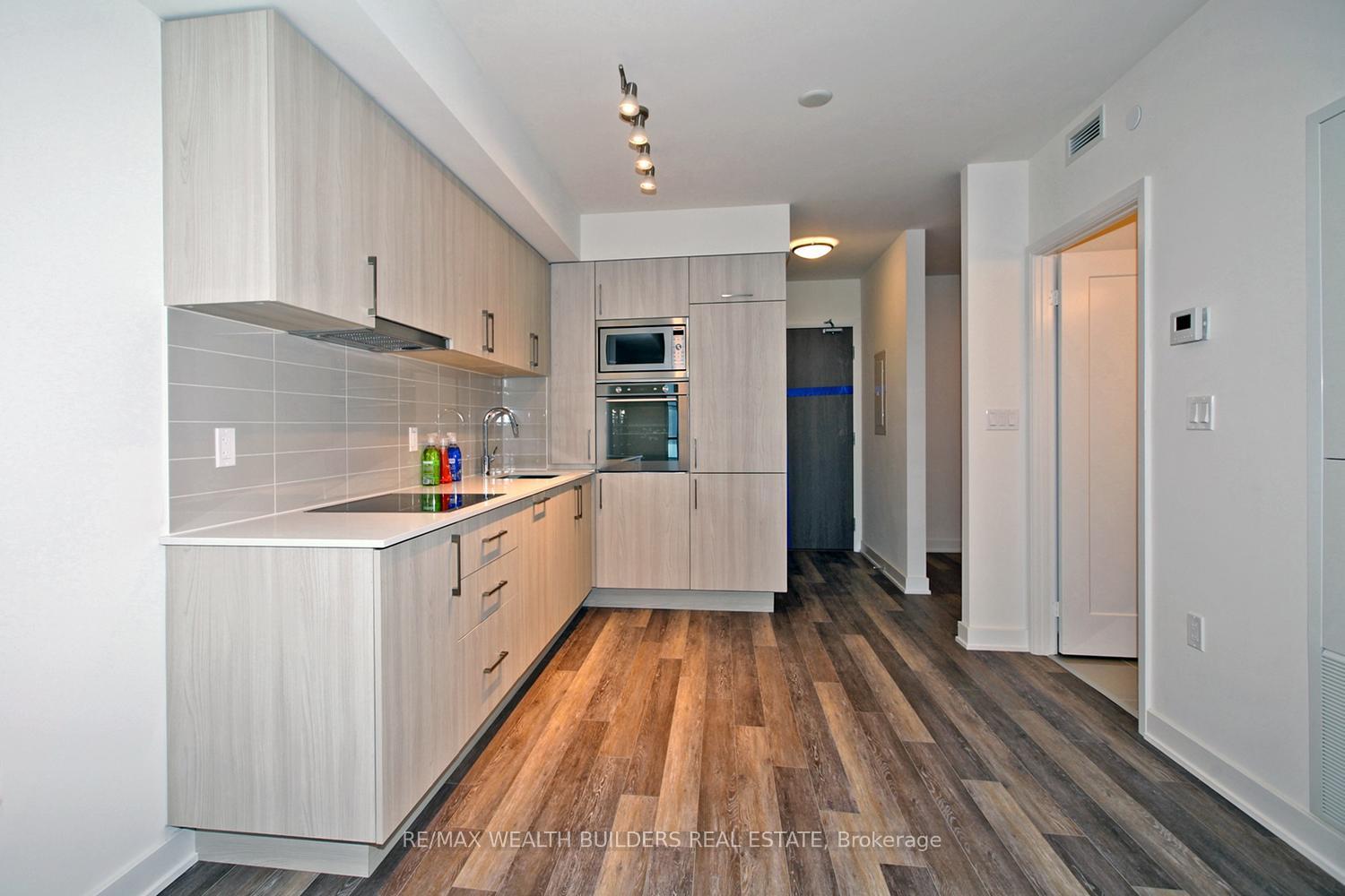 Photo 11 of Unit 1013W, 27 Bathurst Street, Toronto, Waterfront Communities — HOMEH