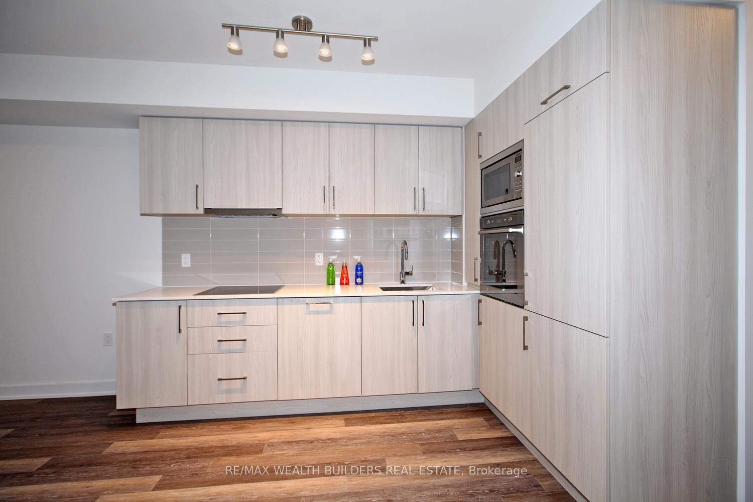 Photo 12 of Unit 1013W, 27 Bathurst Street, Toronto, Waterfront Communities — HOMEH