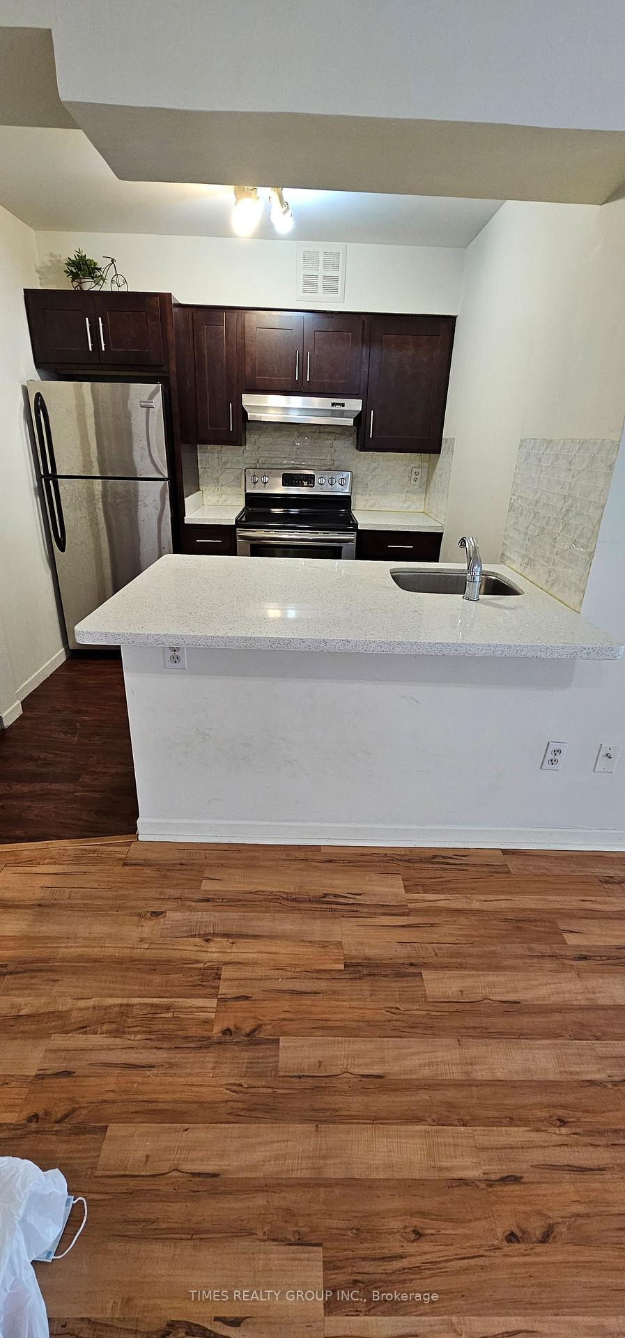 Photo 2 of Unit 804, 44 St Joseph Street, Toronto, Bay Street Corridor — HOMEH