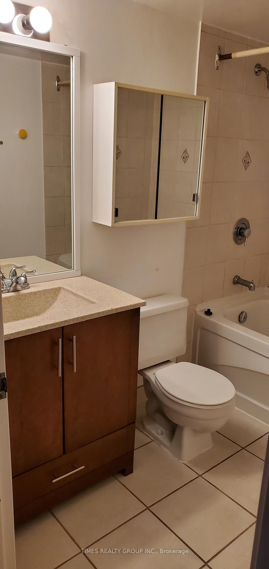Photo 4 of Unit 804, 44 St Joseph Street, Toronto, Bay Street Corridor — HOMEH