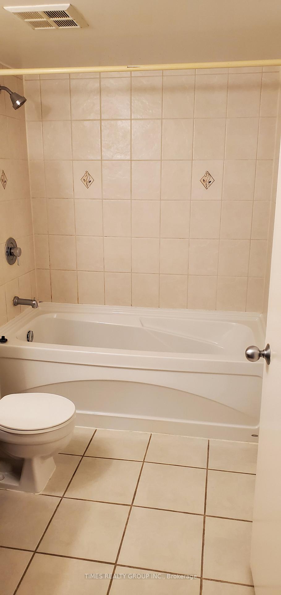 Photo 5 of Unit 804, 44 St Joseph Street, Toronto, Bay Street Corridor — HOMEH