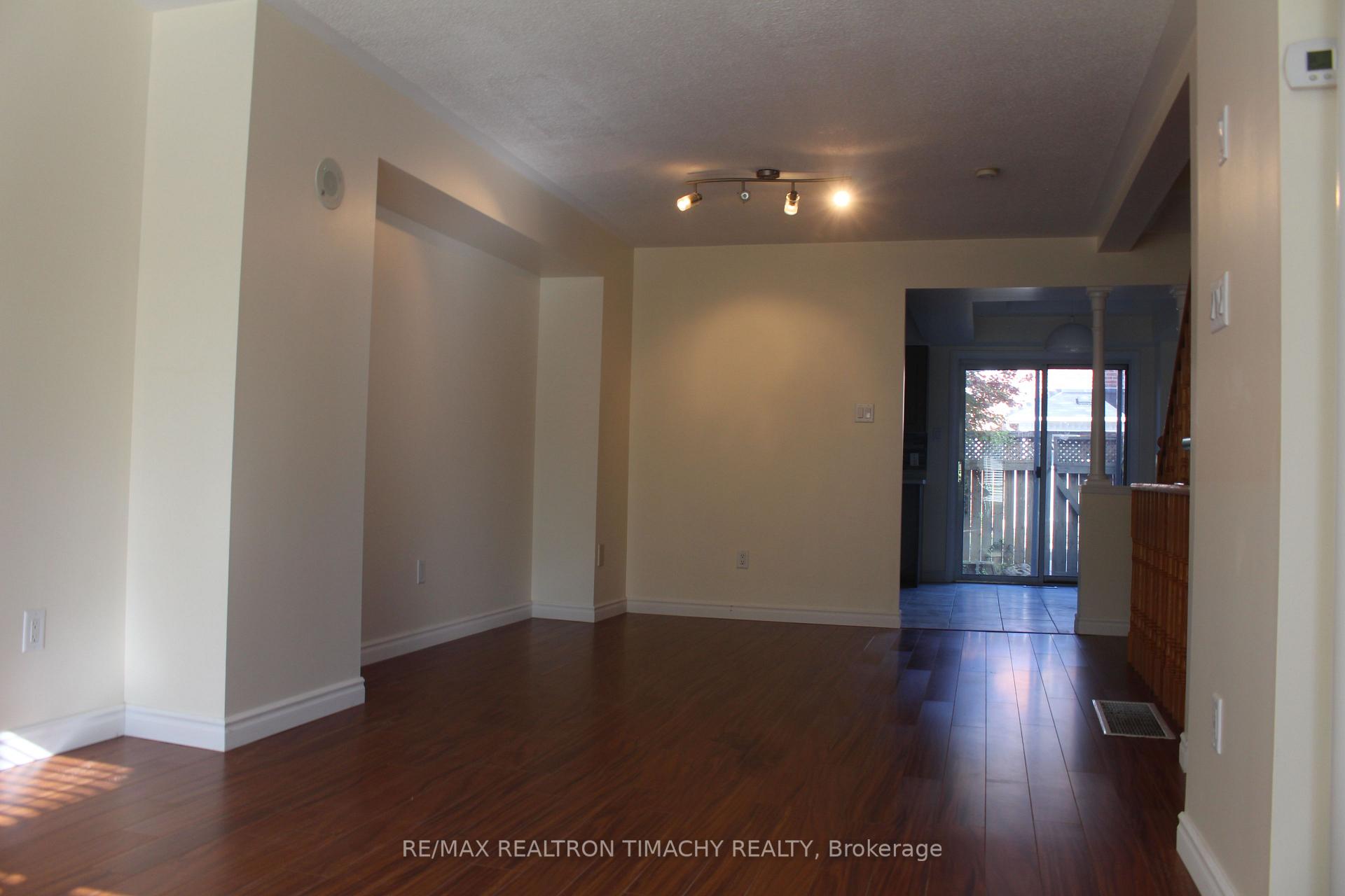 Photo 8 of Unit 33A, 18 Clark Avenue W, Vaughan, Crestwood-Springfarm-Yorkhill — HOMEH